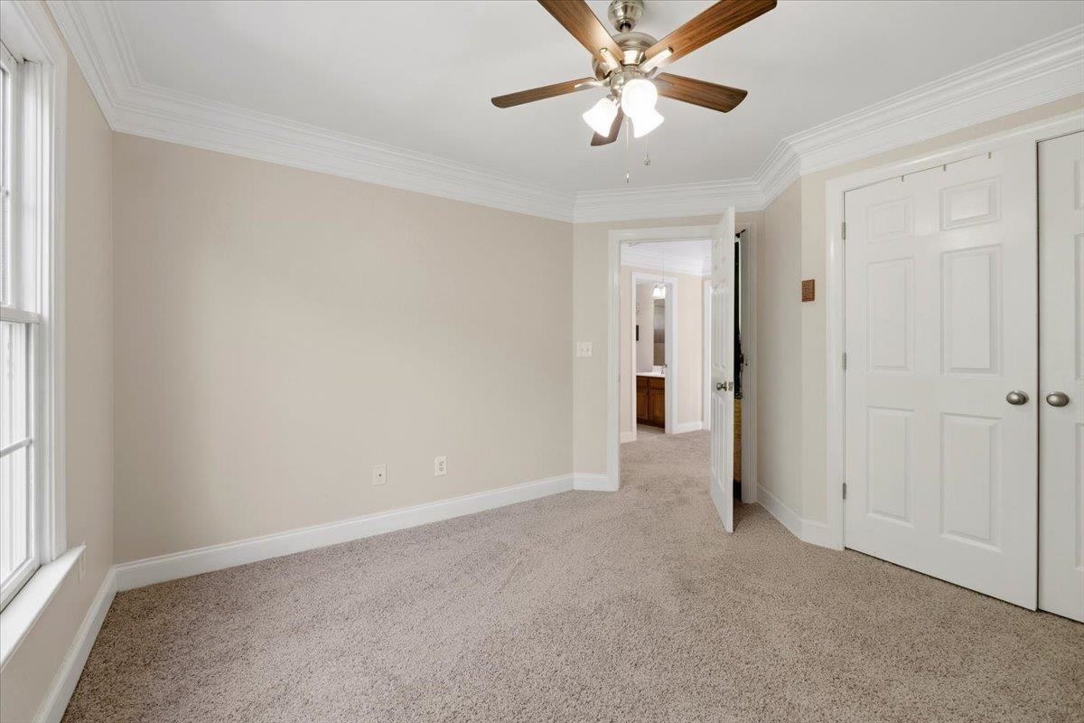 728 Markhams Drive Property Photo 28
