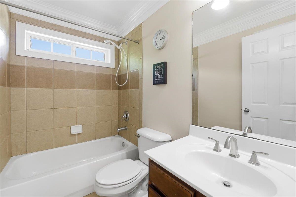 728 Markhams Drive Property Photo 29