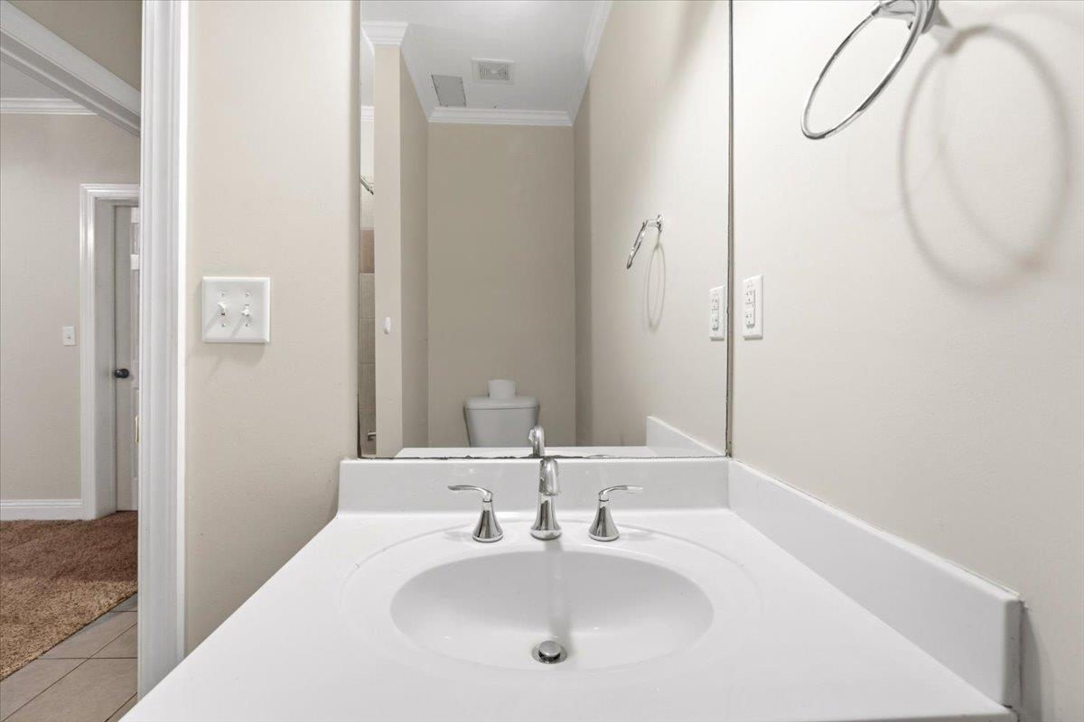 728 Markhams Drive Property Photo 33