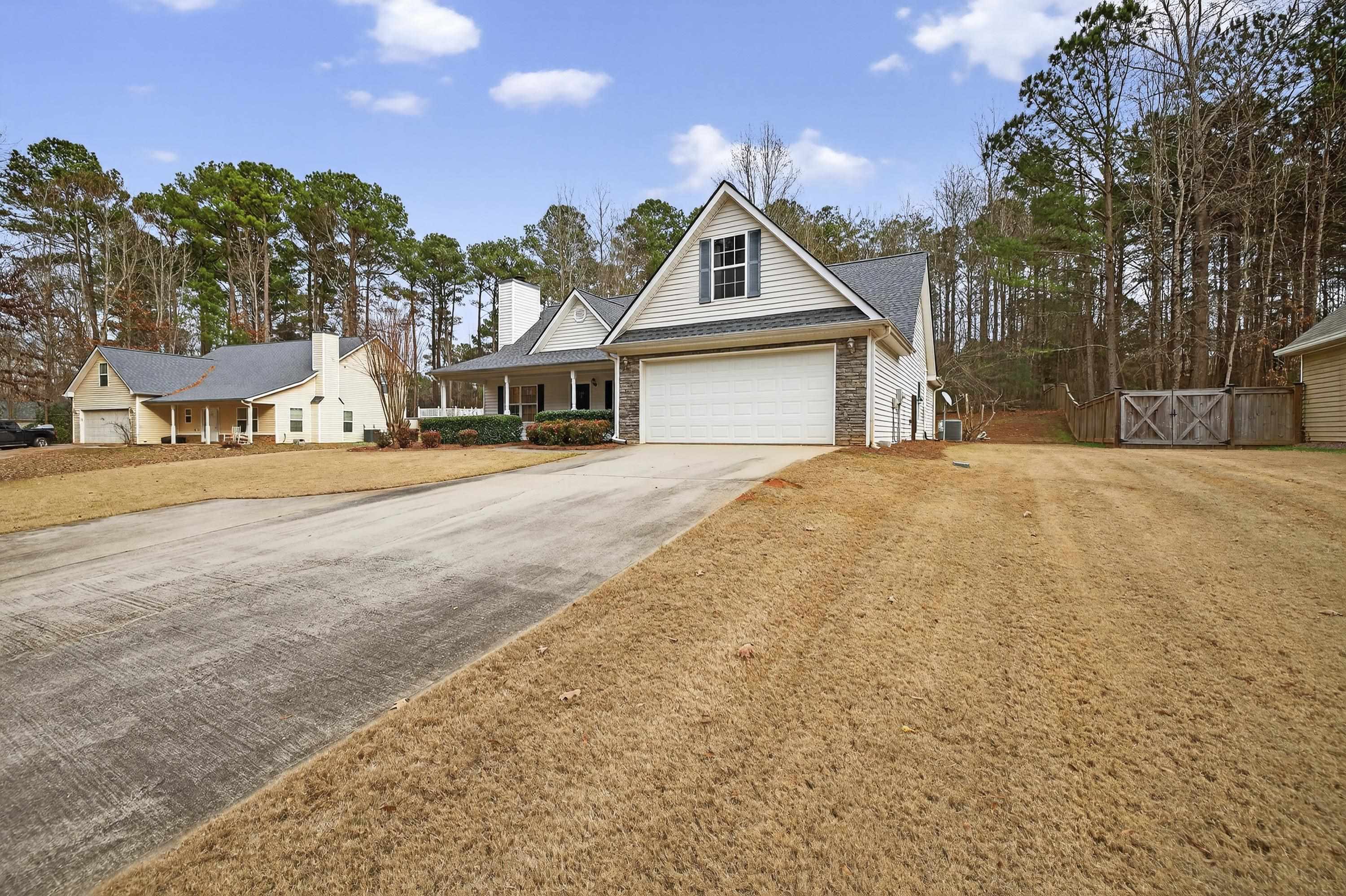 155 W River Bend Drive Property Photo 3