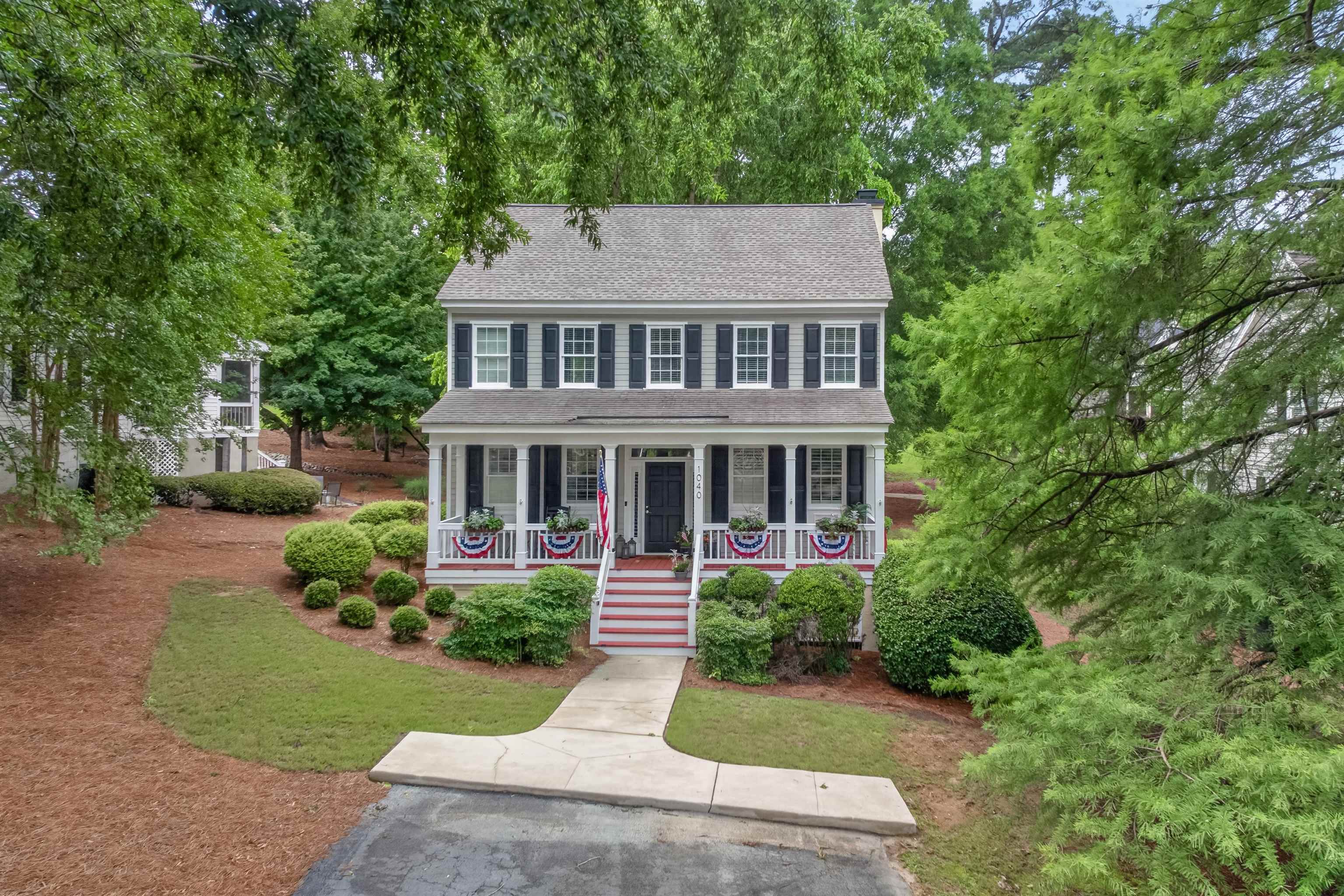 1040 Village Loop Property Photo 1