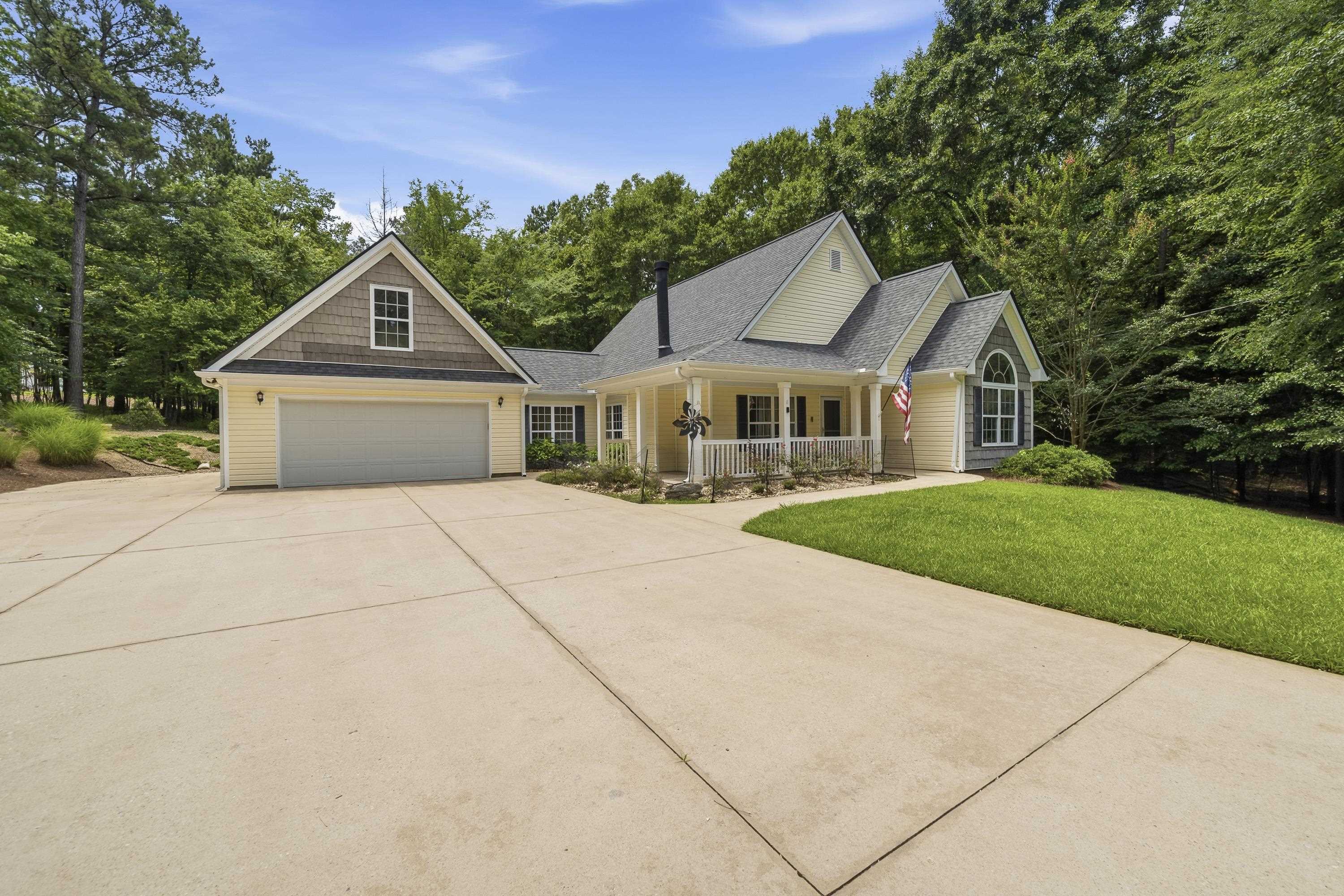 280 E RIVERBEND DRIVE Property Photo 1
