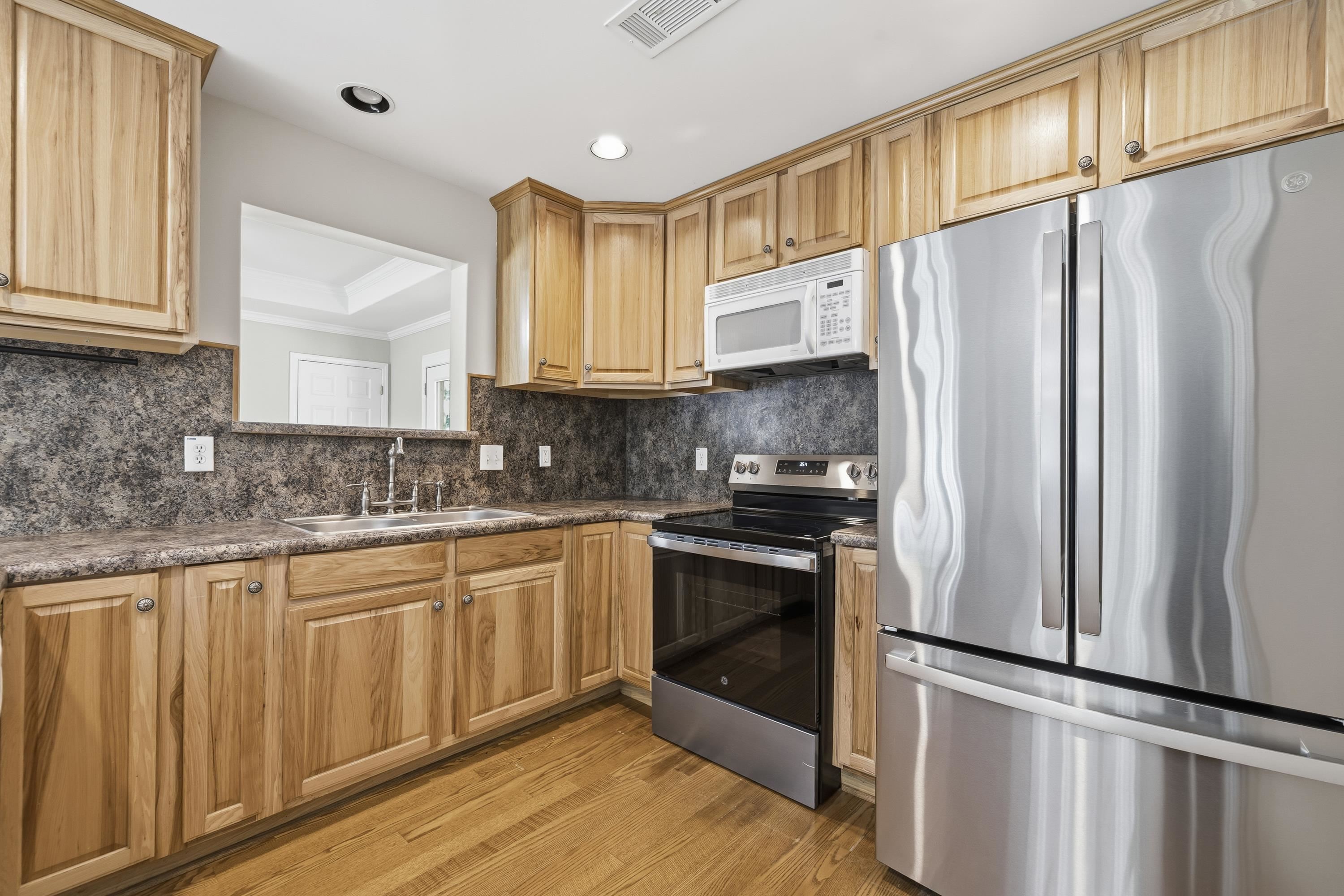 280 E Riverbend Drive Property Photo 13