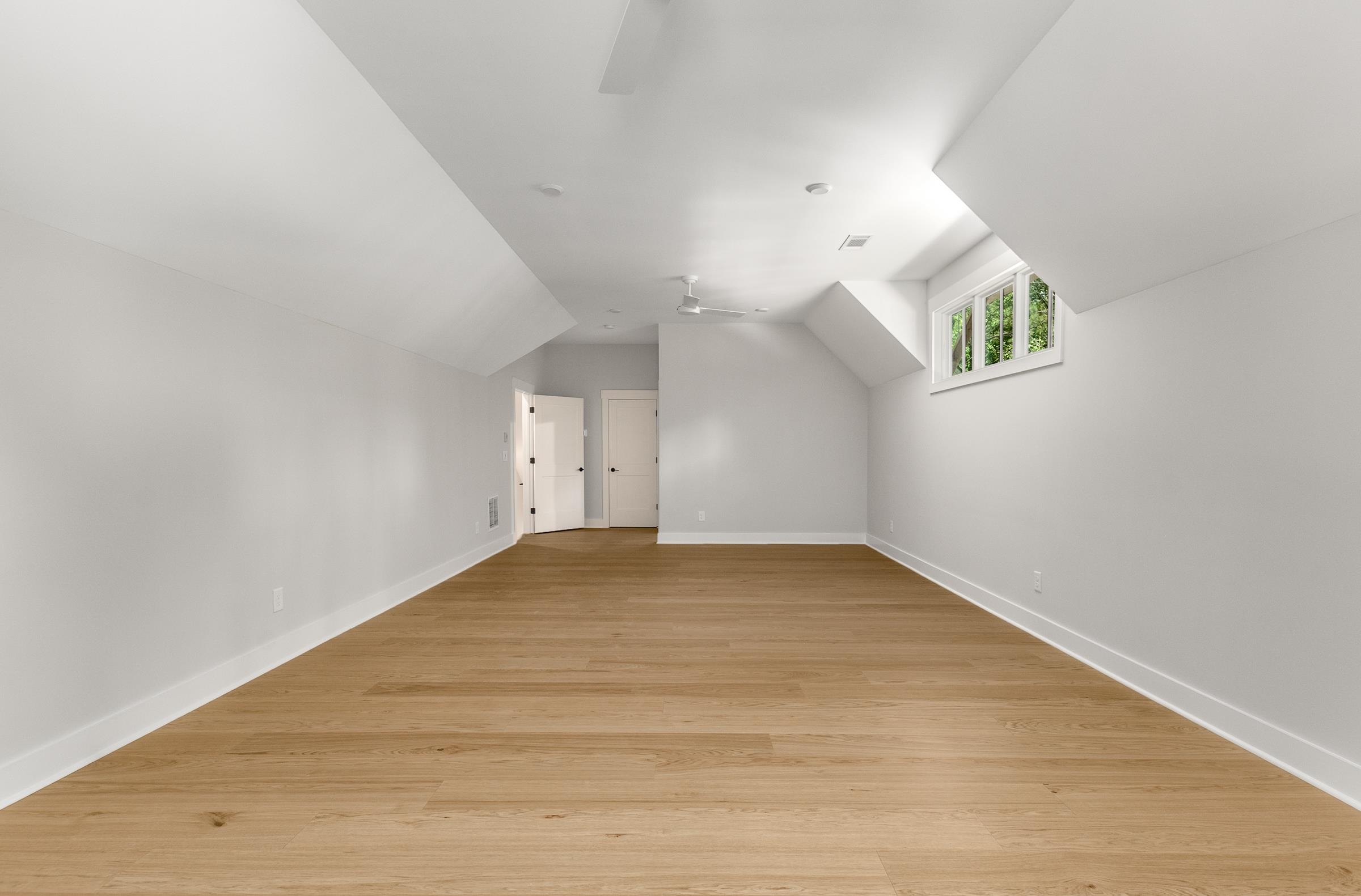 201 Eagles Way Property Photo 38