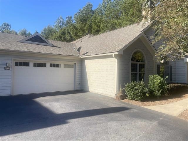 142 Edgewood Court Property Photo 1