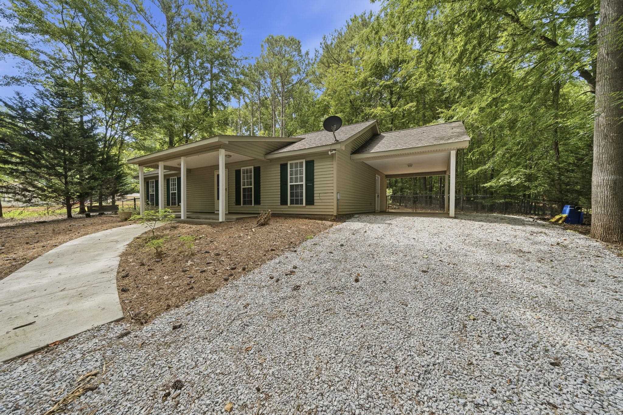 372 East Riverbend Drive Property Photo 3