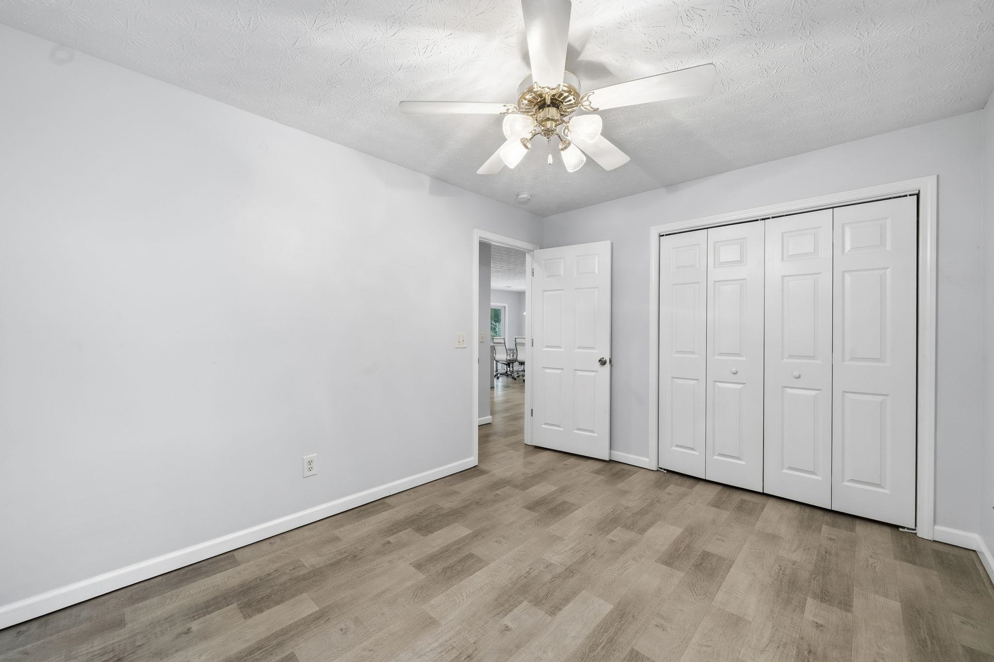 372 East Riverbend Drive Property Photo 21