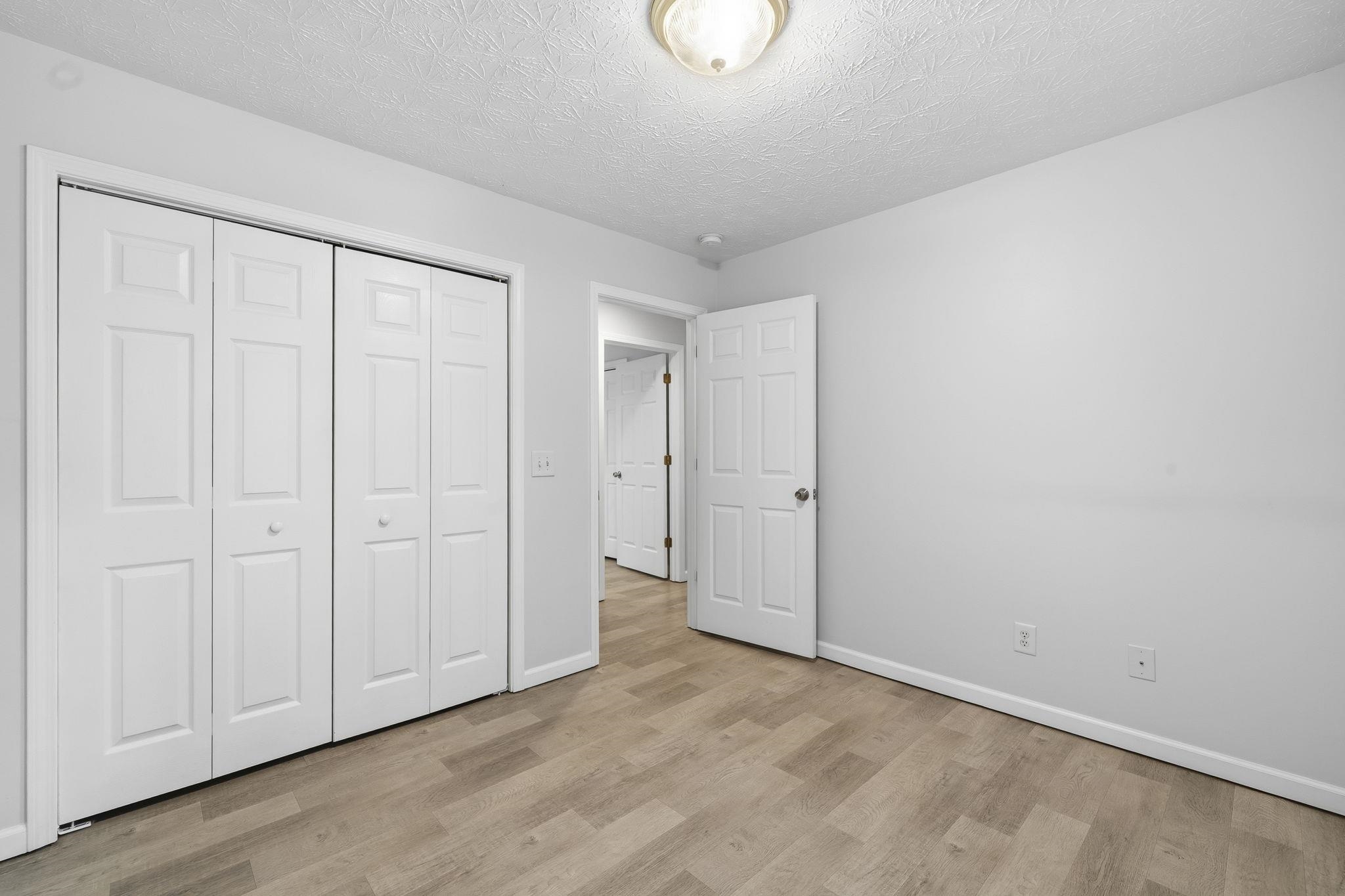 372 East Riverbend Drive Property Photo 24
