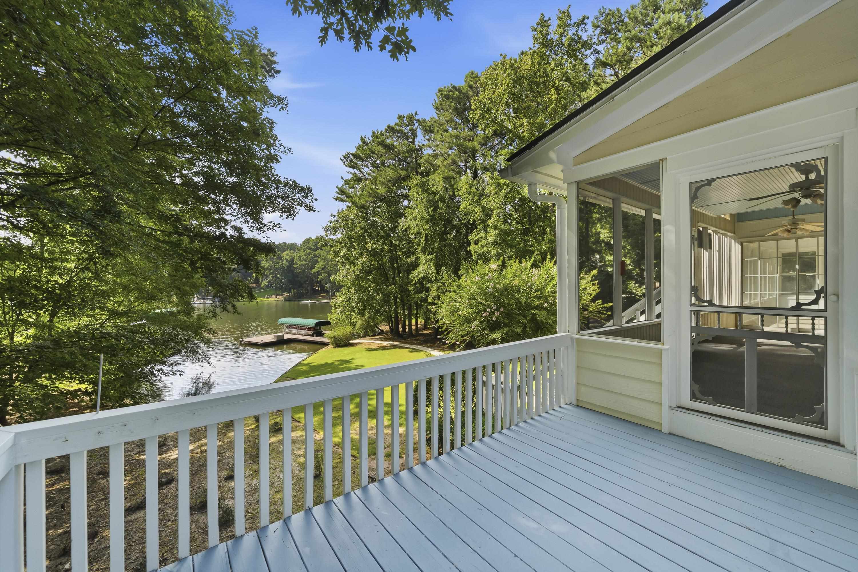 1151 Cosby Circle Property Photo 3