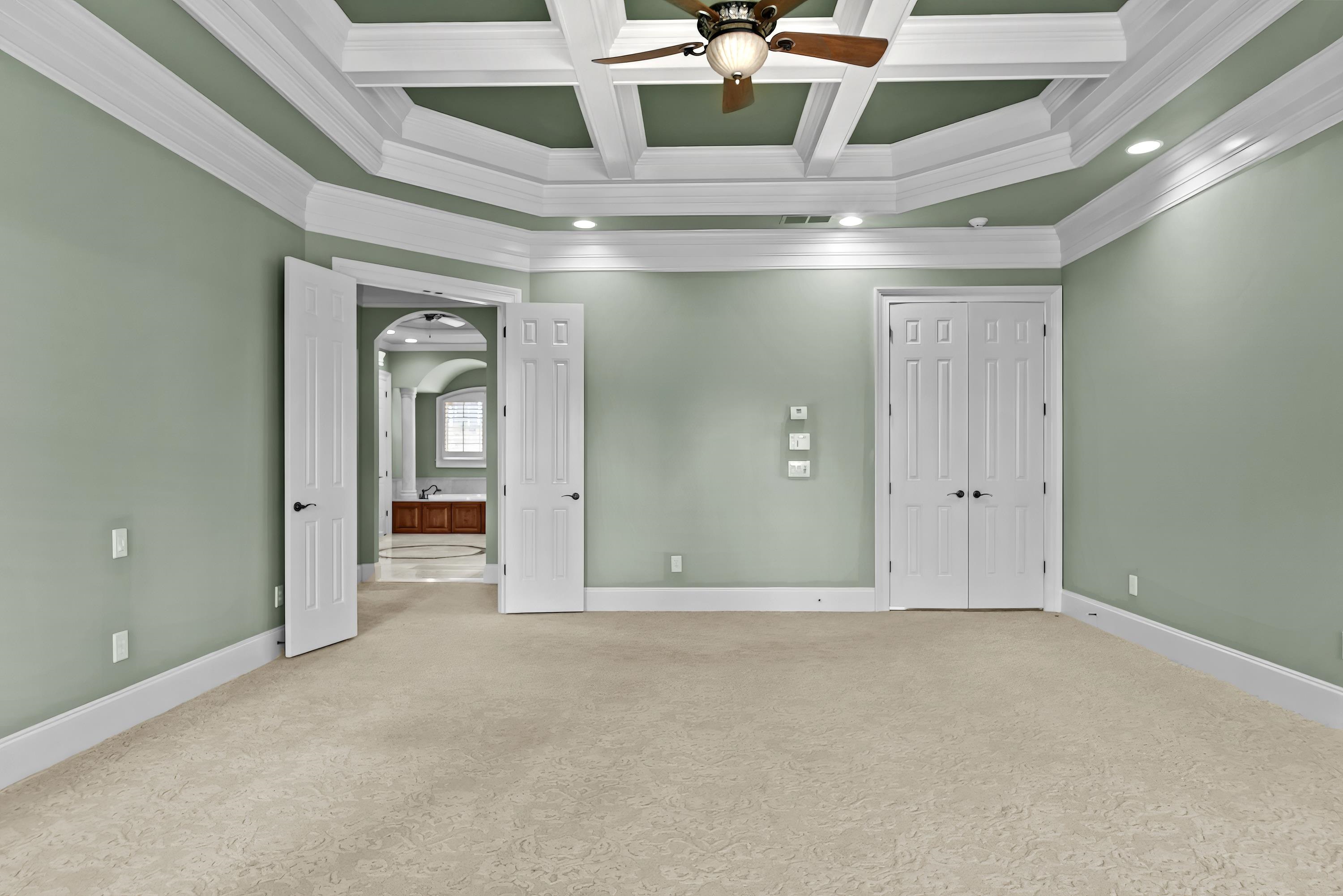 1991 Club Drive Property Photo 34