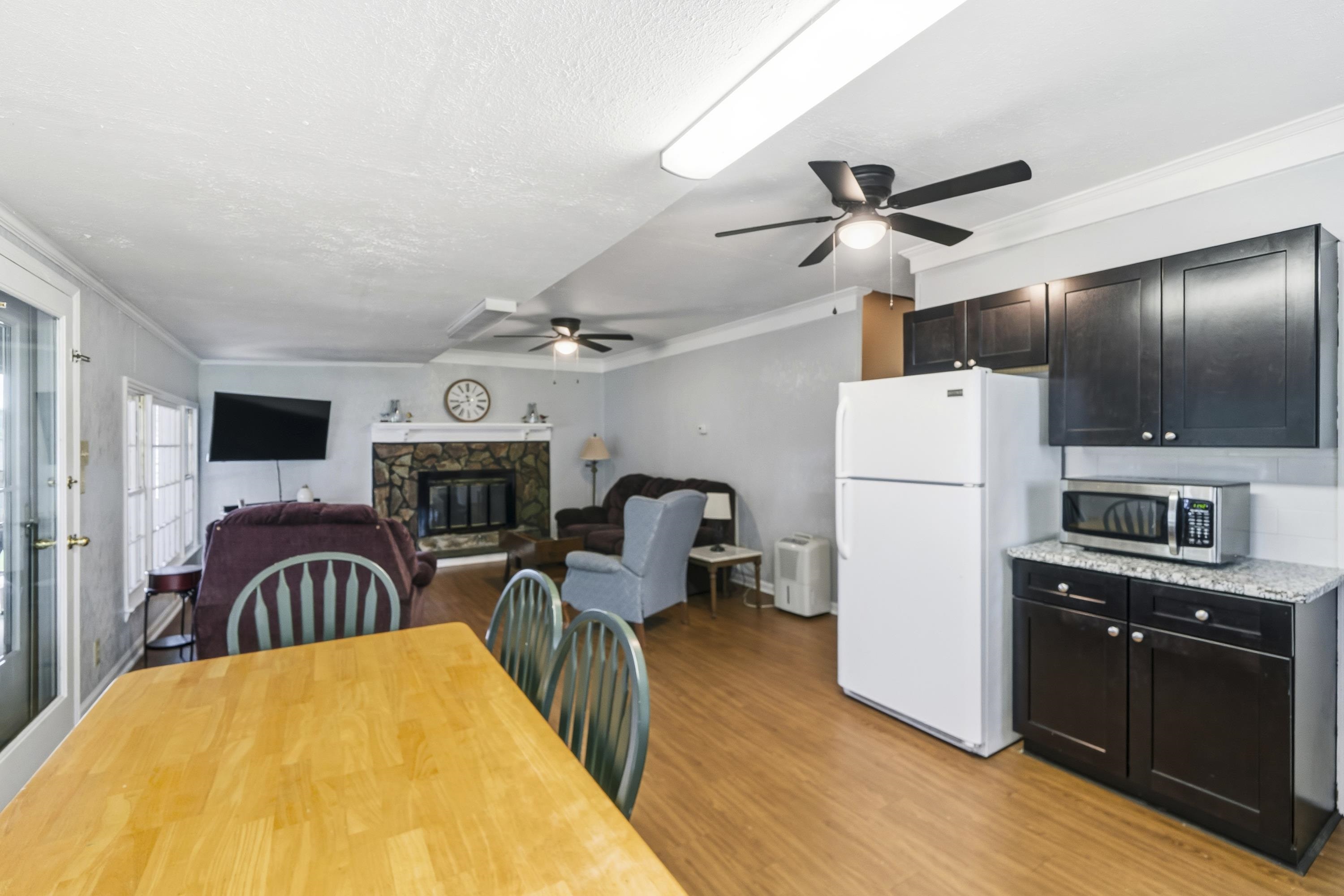 260 Shelton Drive Property Photo 6