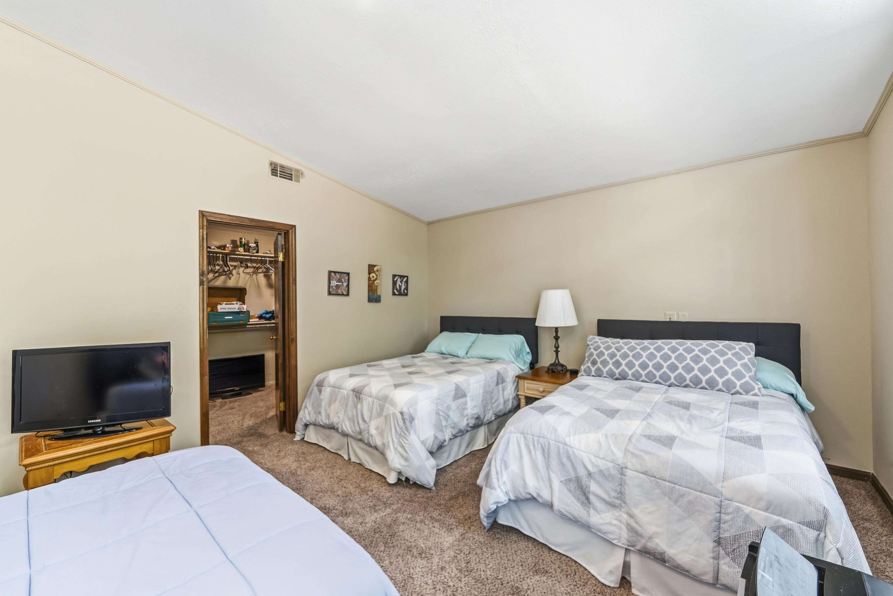 260 Shelton Drive Property Photo 16