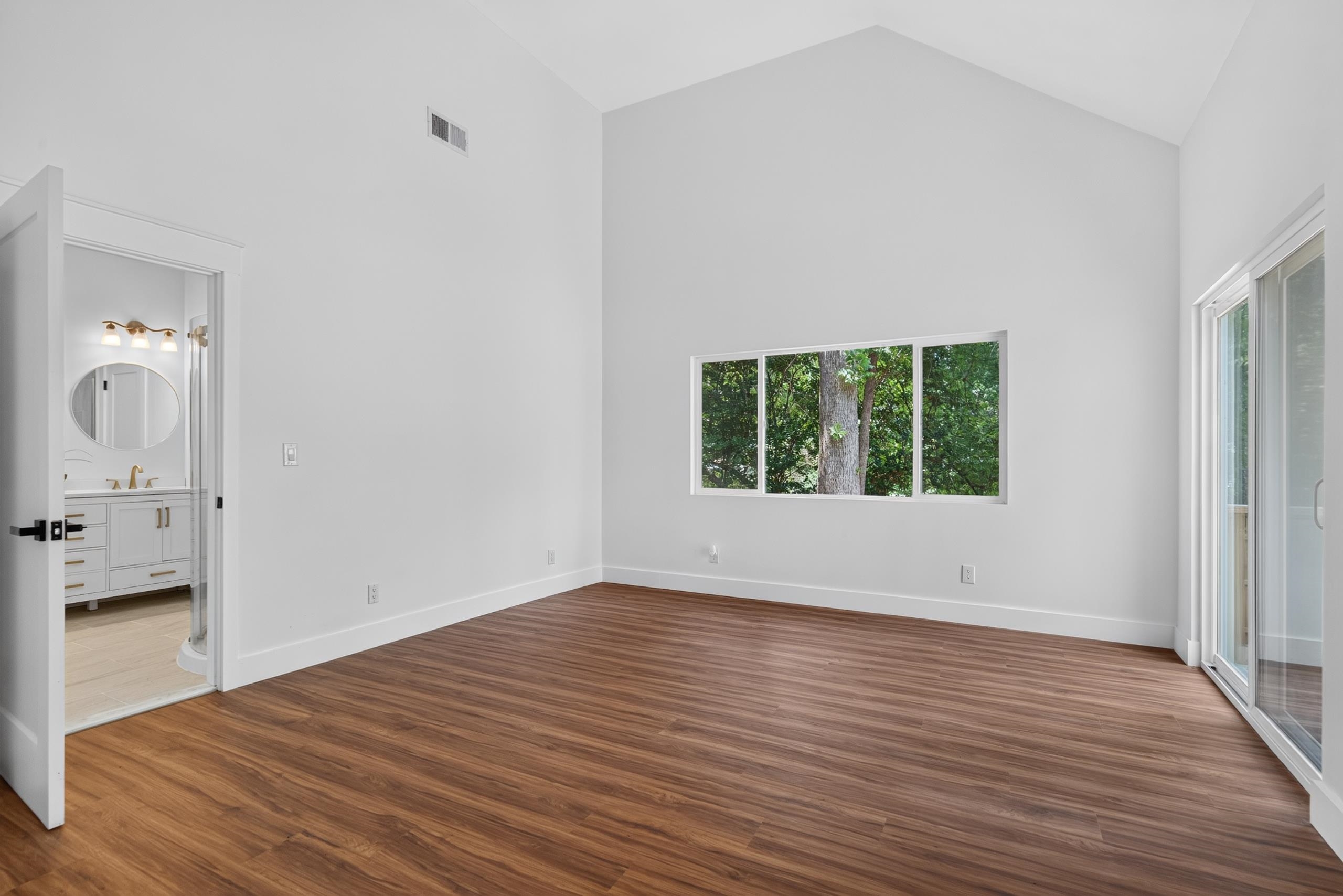 101 Willow Cove Property Photo 28