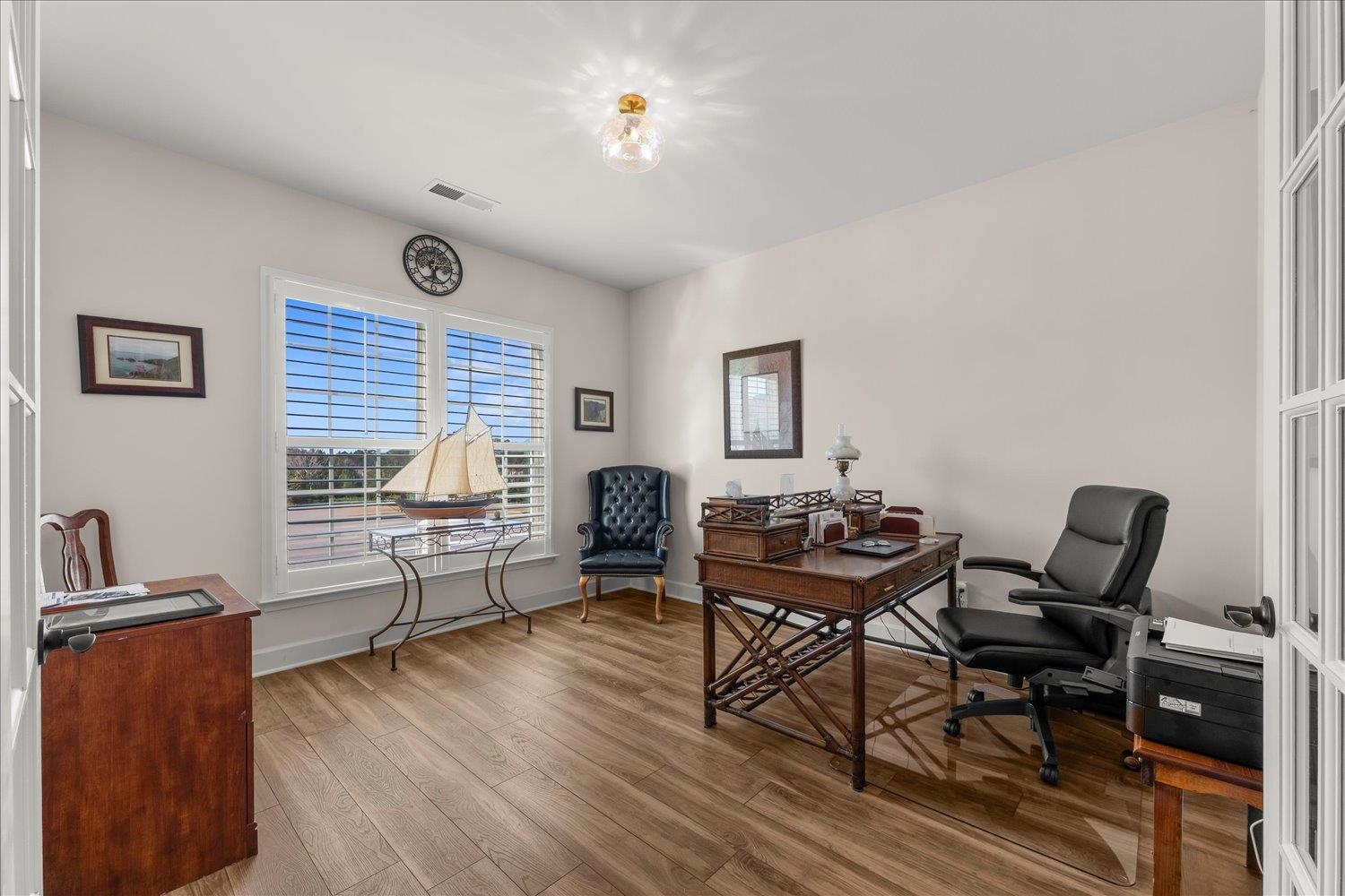 1031 Peachbelt St Property Photo 19