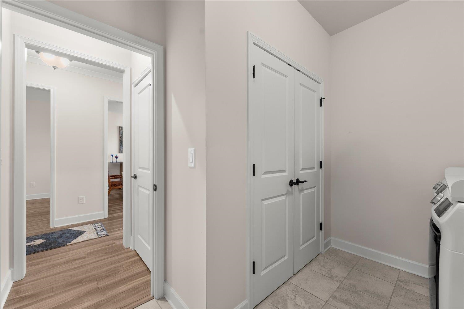 1031 Peachbelt St Property Photo 27