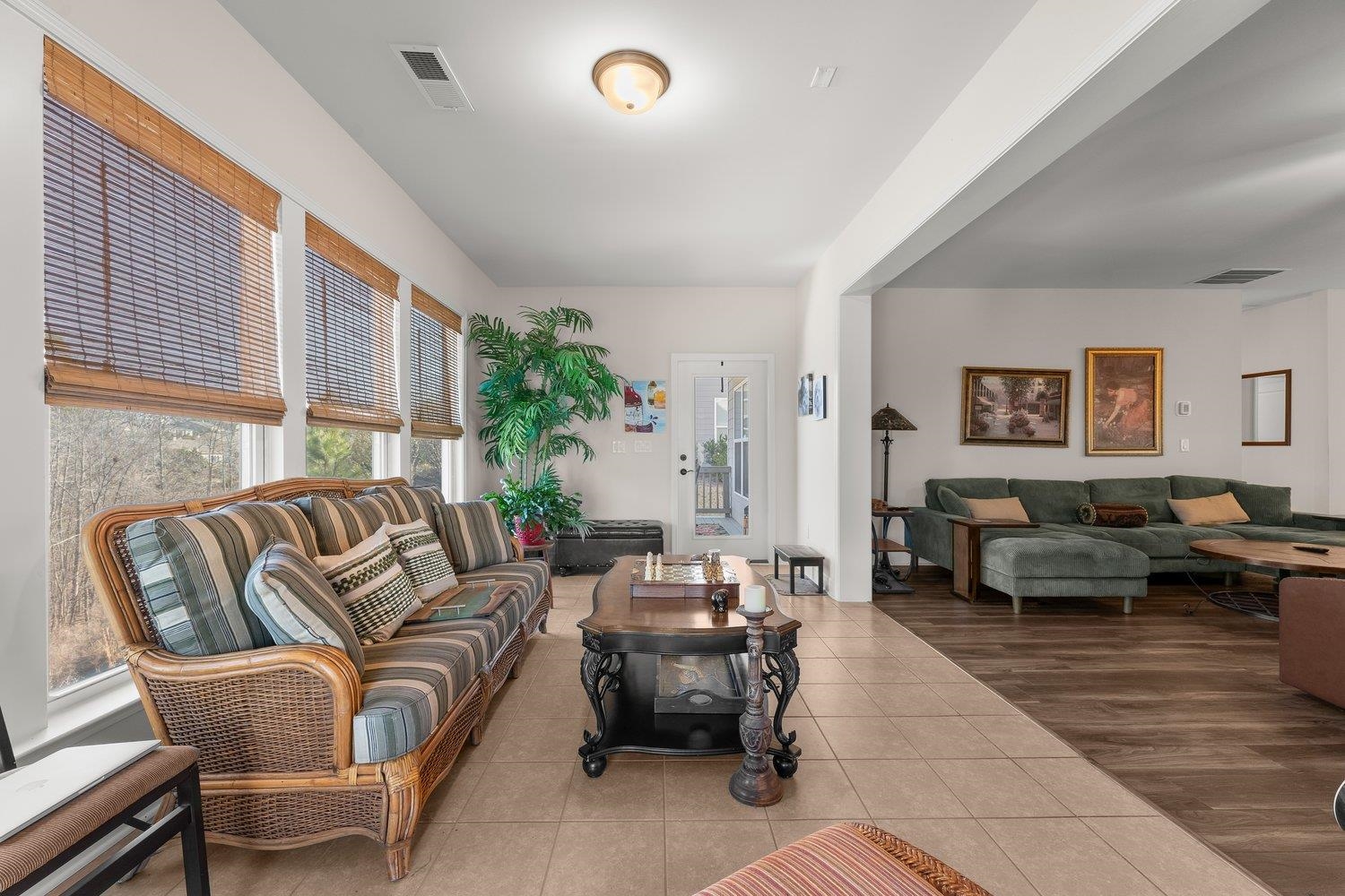 1031 Peachbelt St Property Photo 43