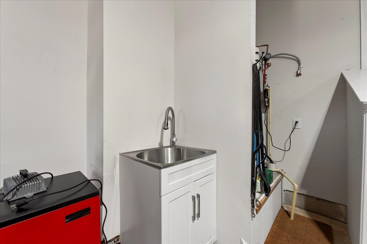 1031 Peachbelt St Property Photo 71