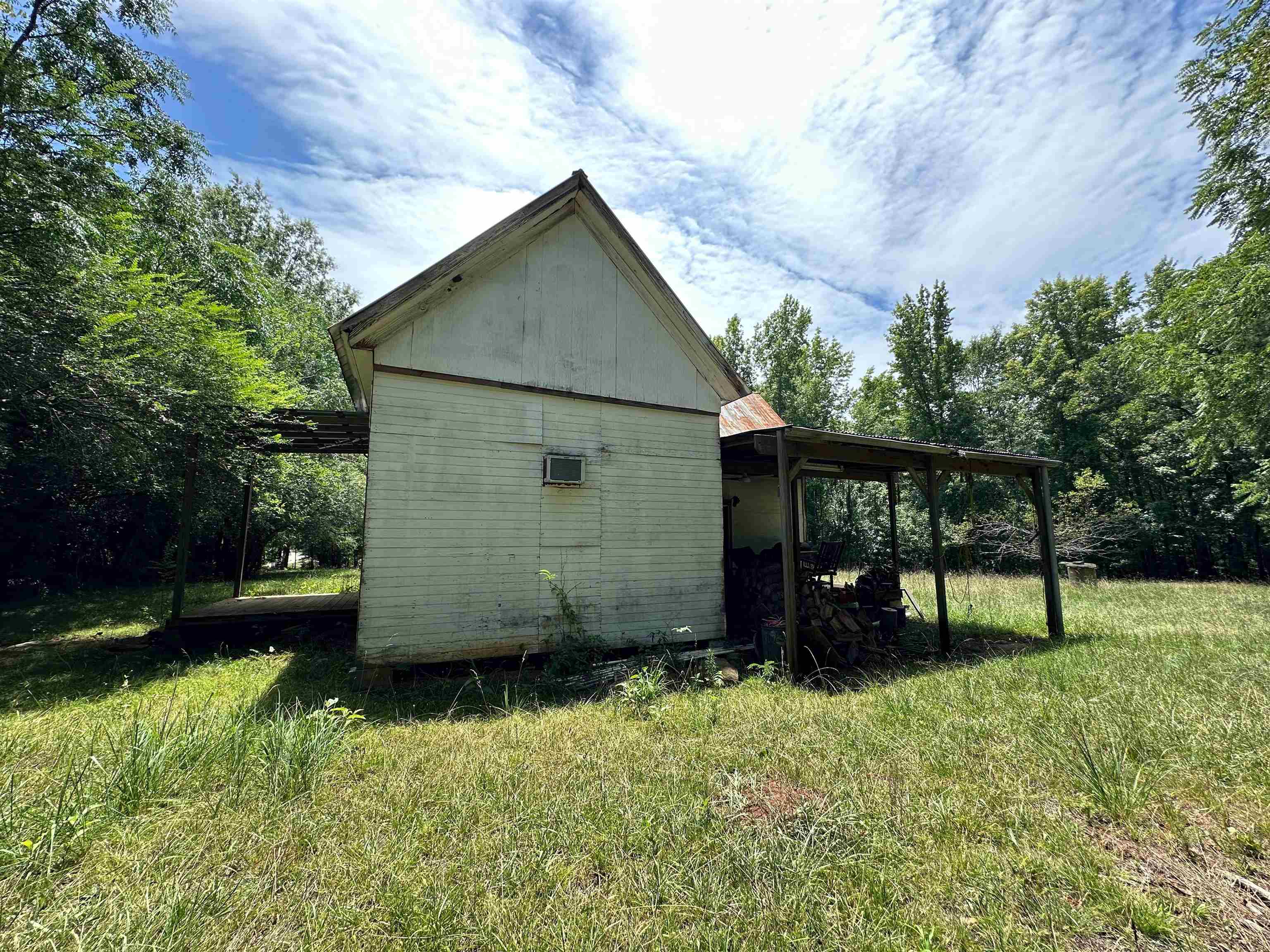 5657 Springfield Road Property Photo 5