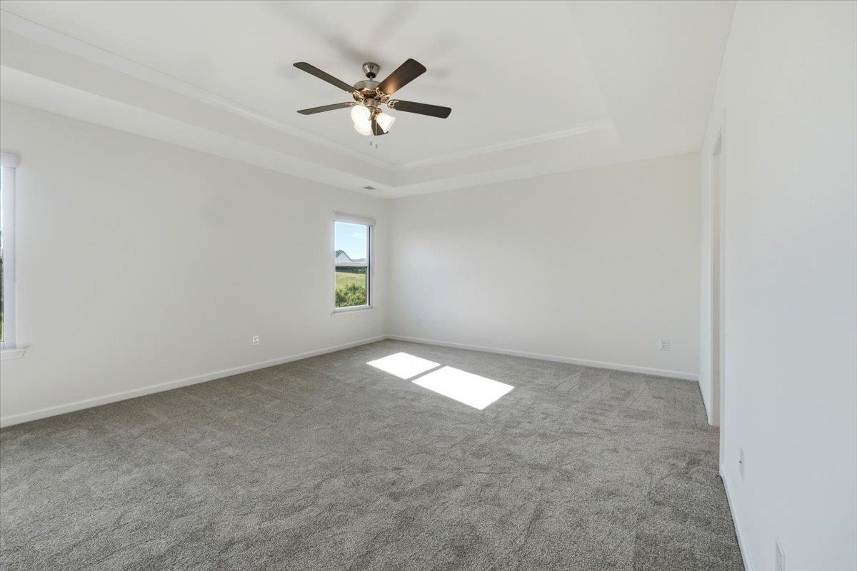 1221 Hawthorne Circle Property Photo 23