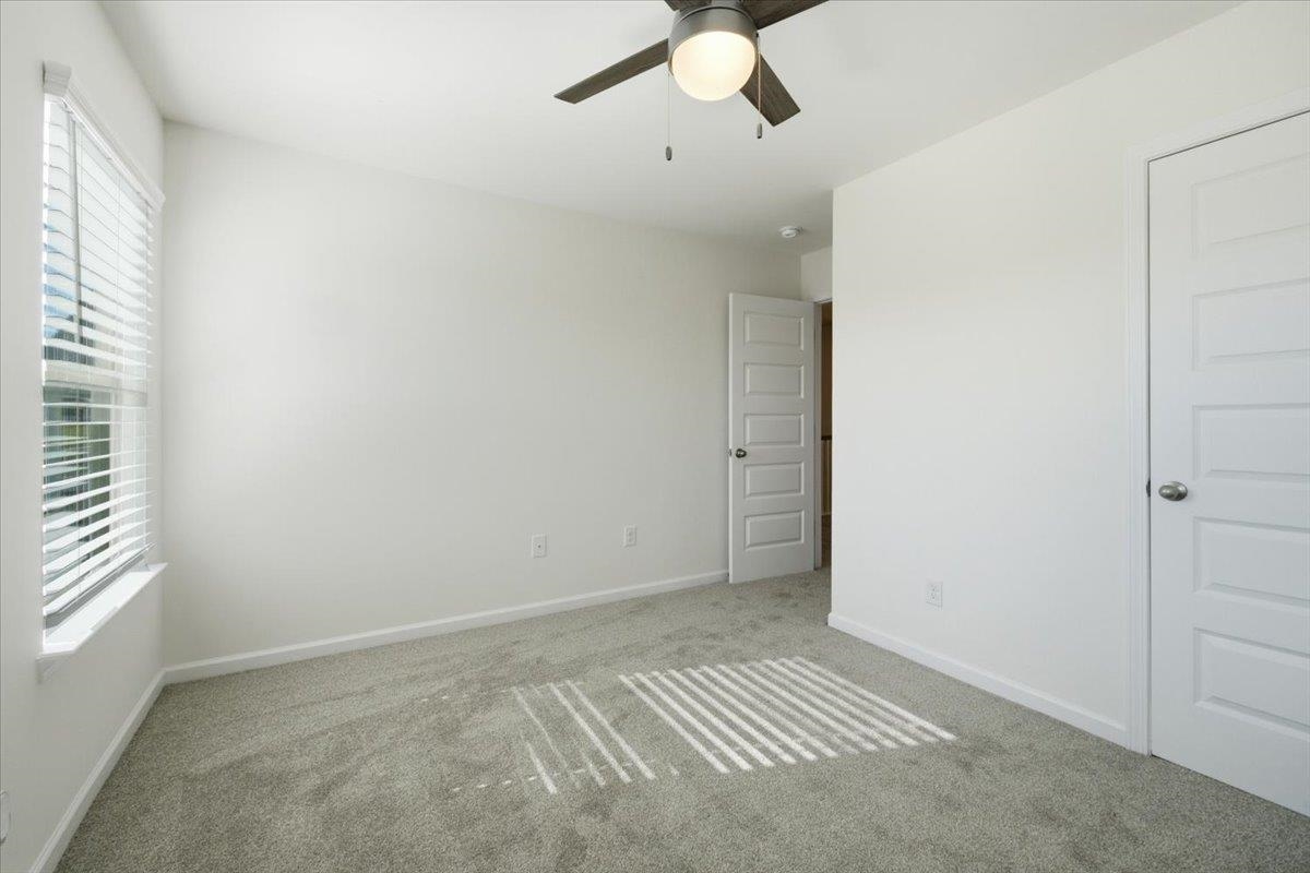 1221 Hawthorne Circle Property Photo 30