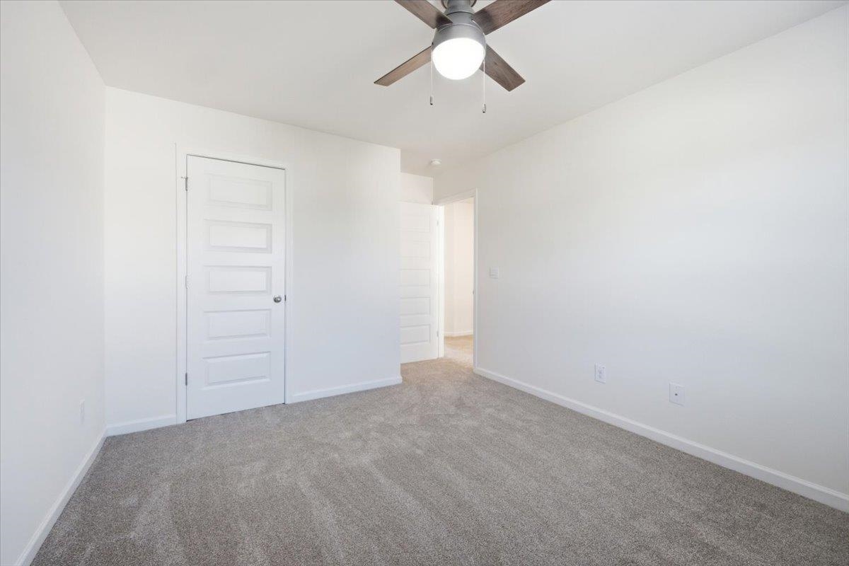 1221 Hawthorne Circle Property Photo 33