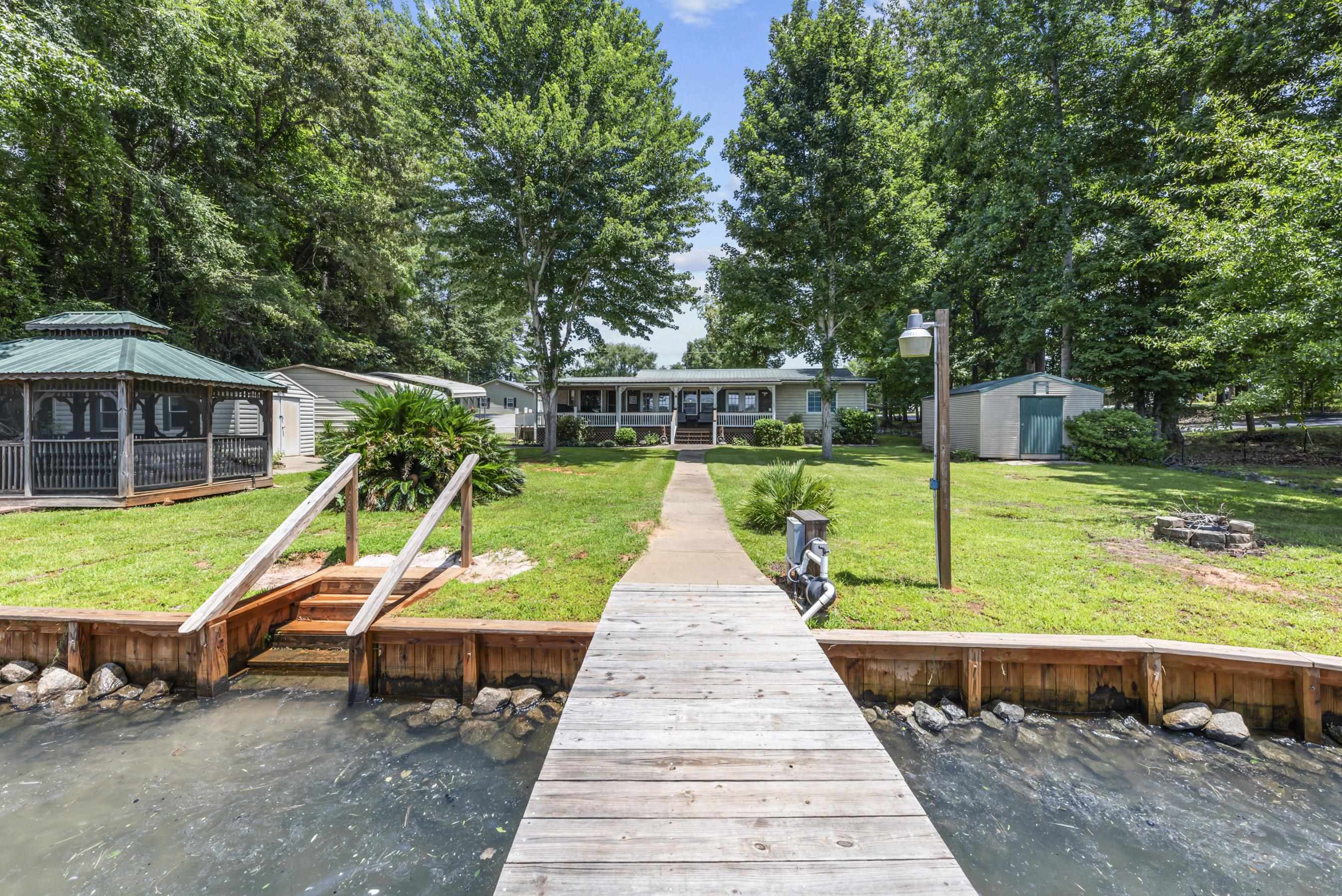 124 Bourbon Point Property Photo 1