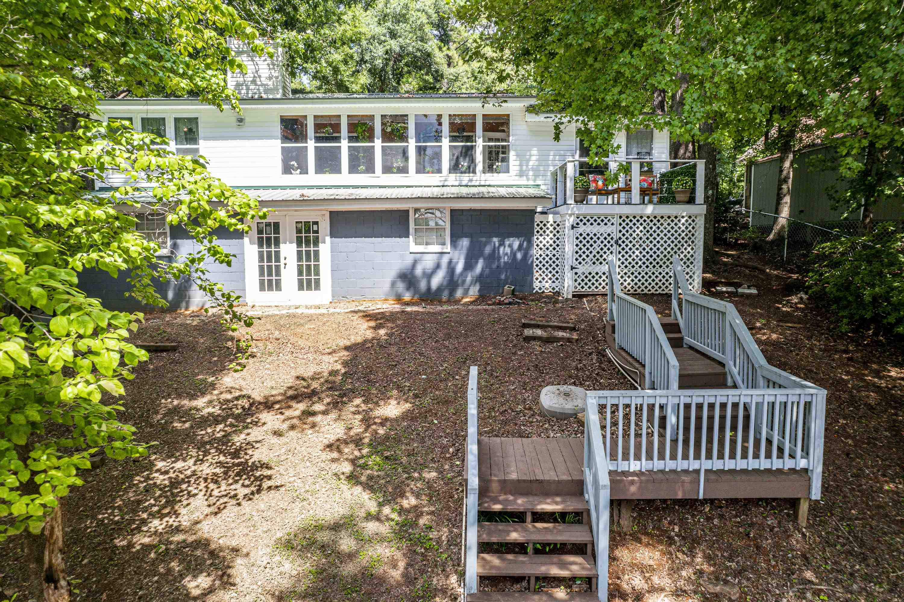120 Sunset Drive Property Photo 3