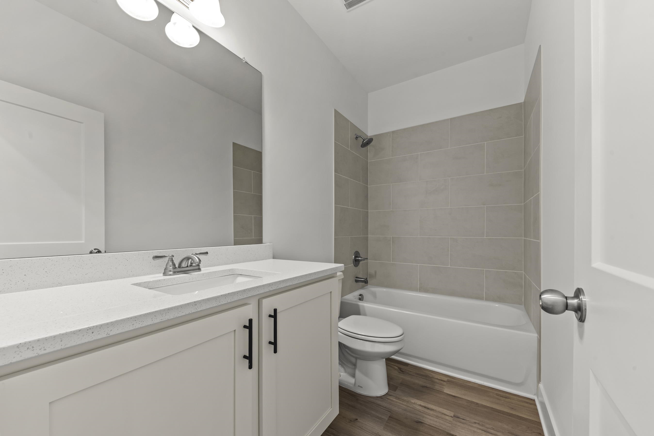 1121 Silverton Drive Property Photo 15