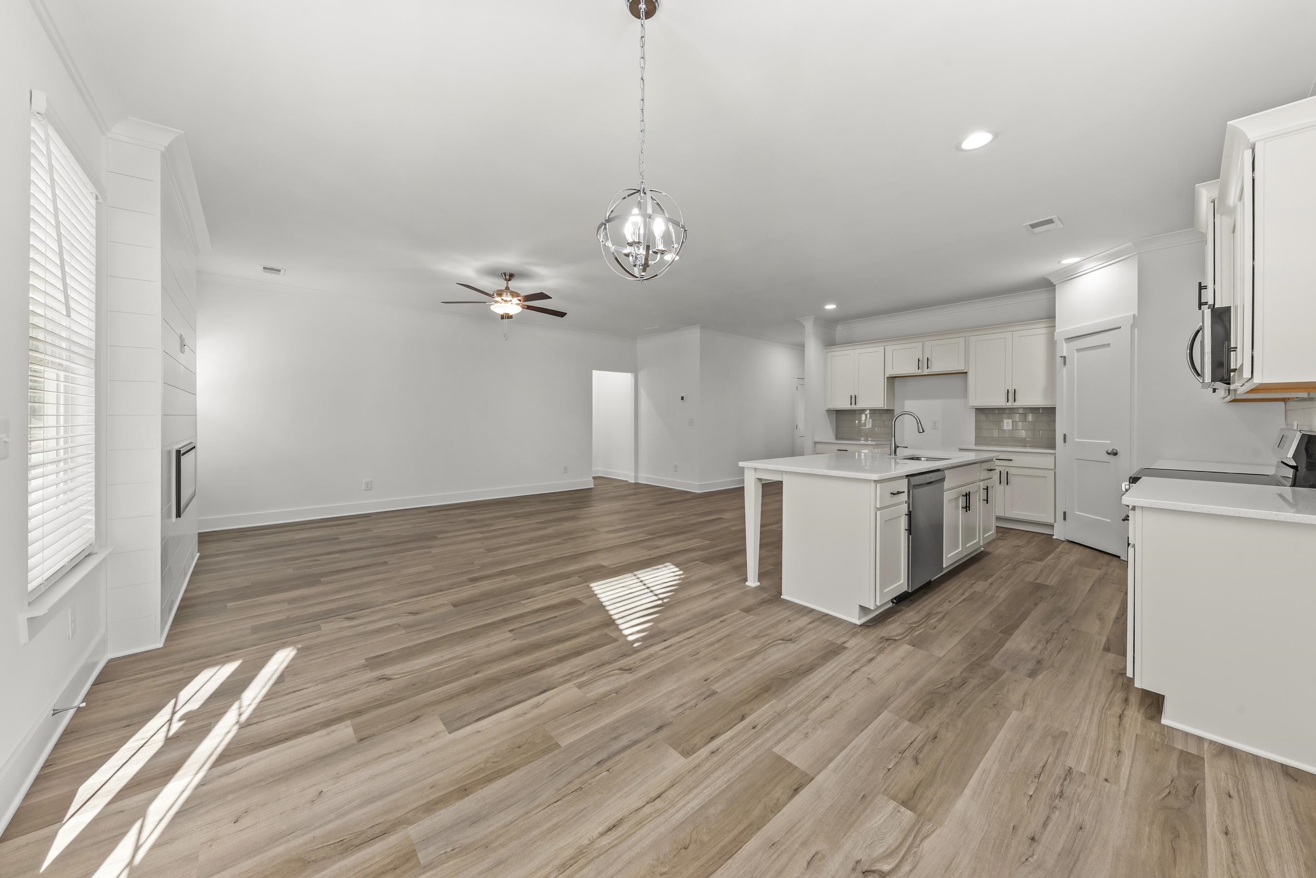 1121 Silverton Drive Property Photo 23