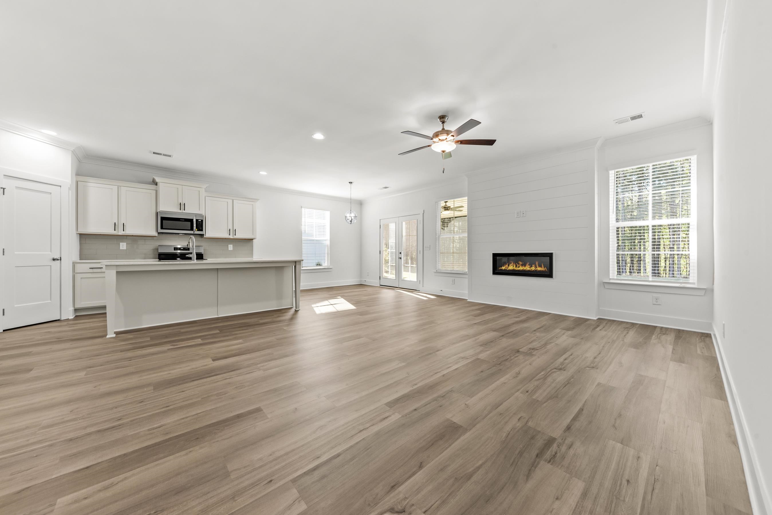 1121 Silverton Drive Property Photo 30