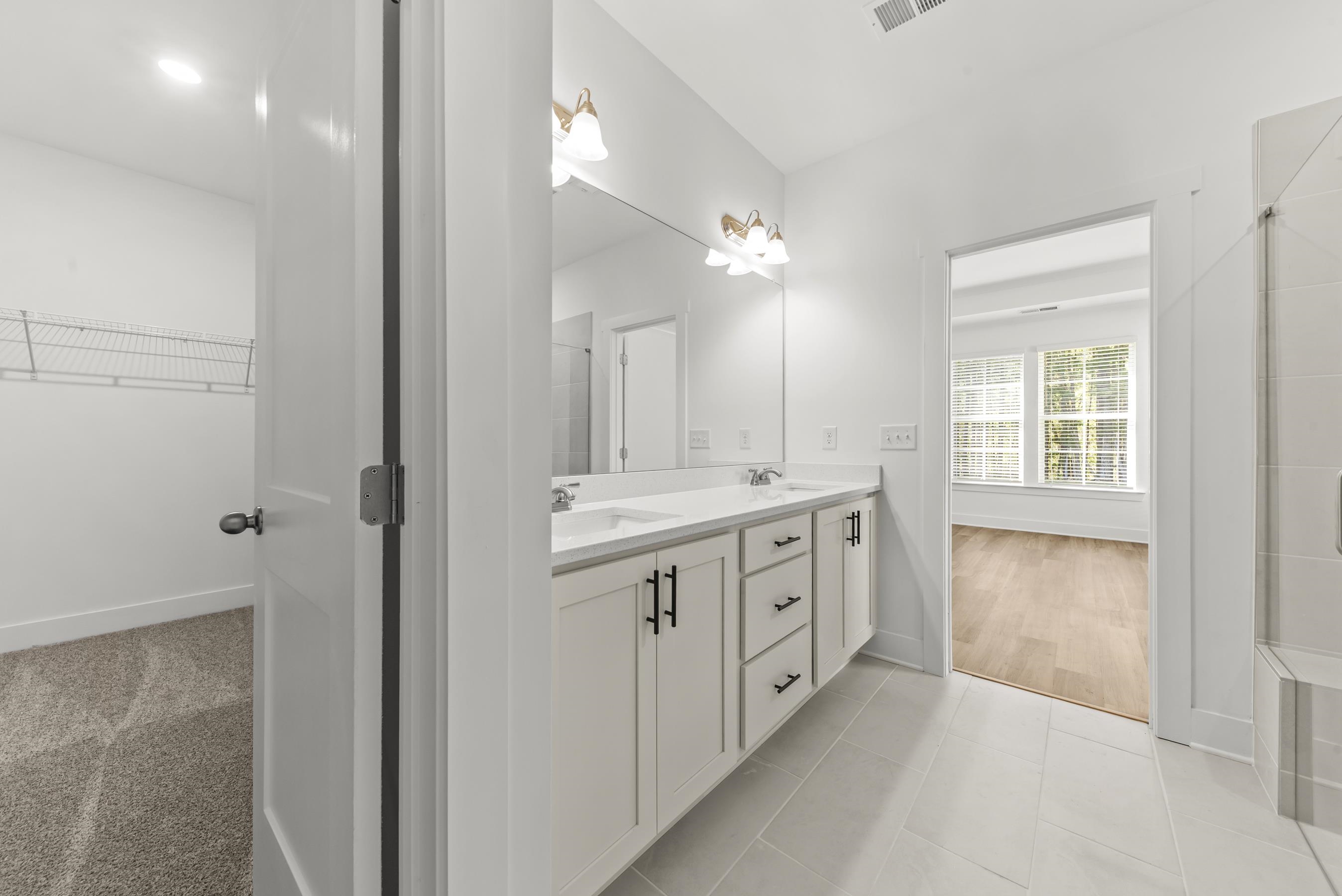 1121 Silverton Drive Property Photo 35