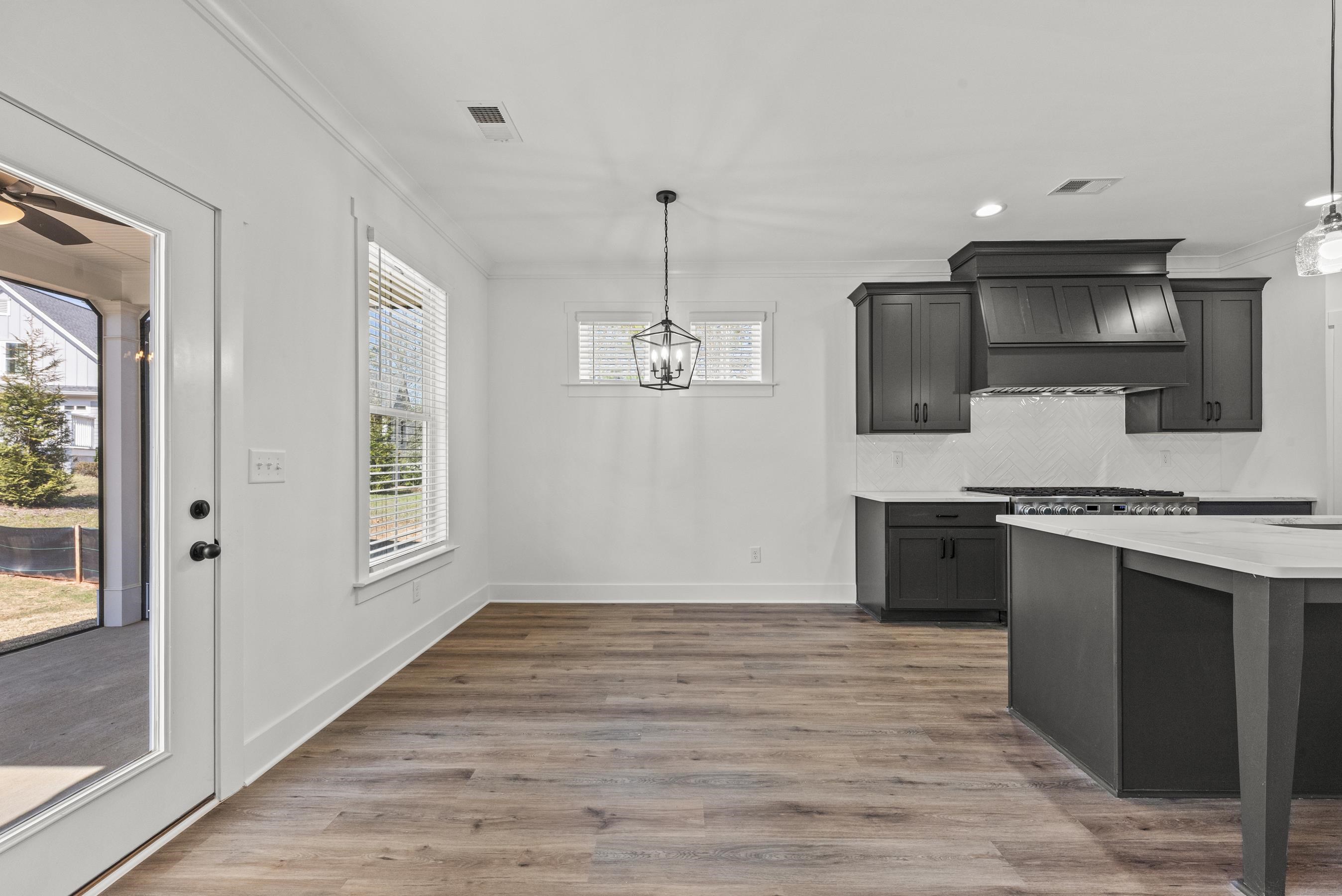 1010 Mid-mashie Way Property Photo 22