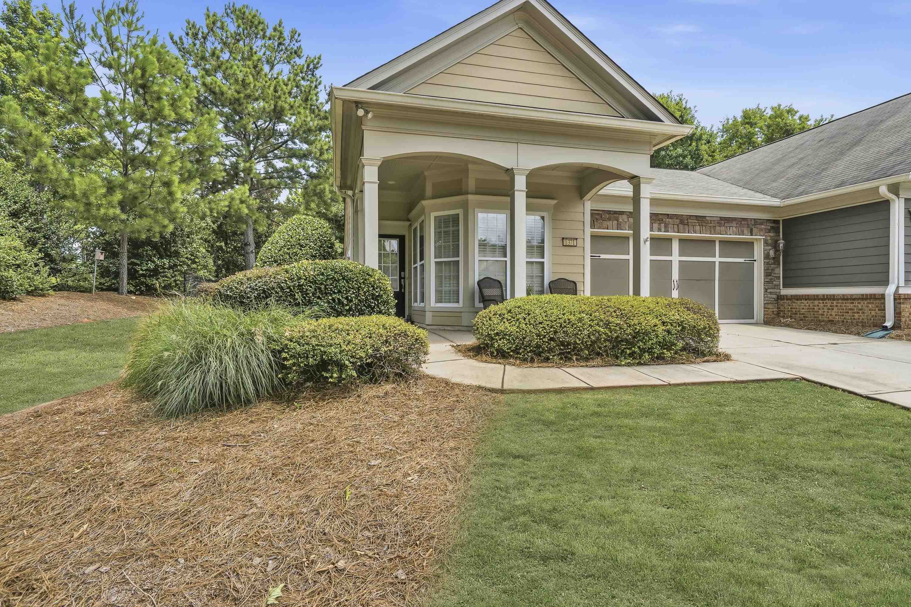 1371 Summer Hollow Road Property Photo 2