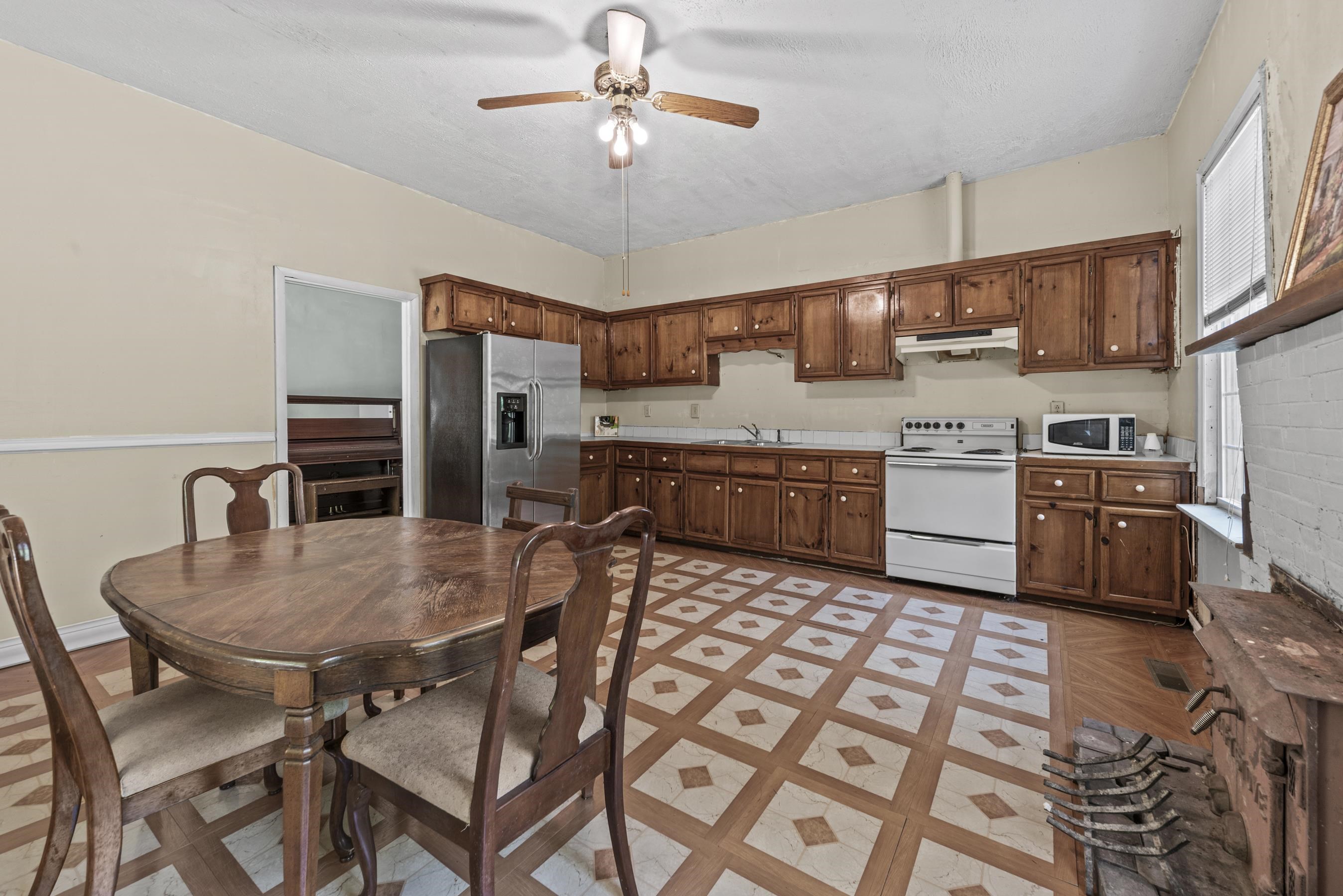 4000 Bostwick Highway Property Photo 14