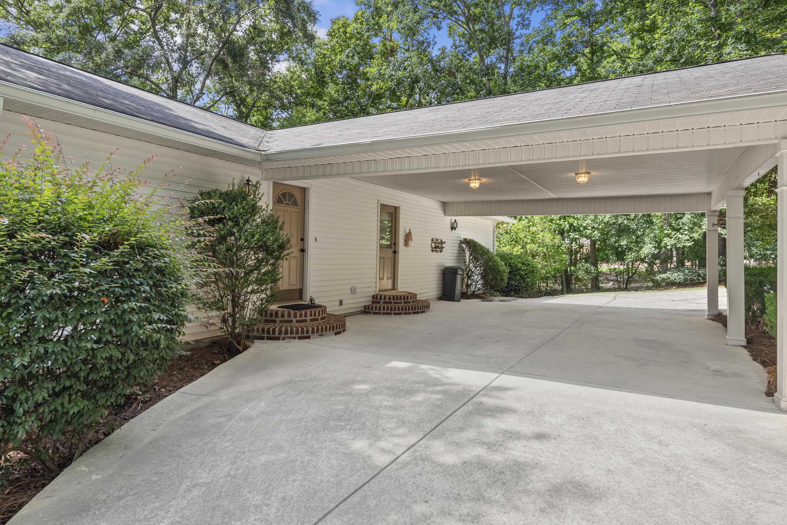 197 Southshore Road Property Photo 10