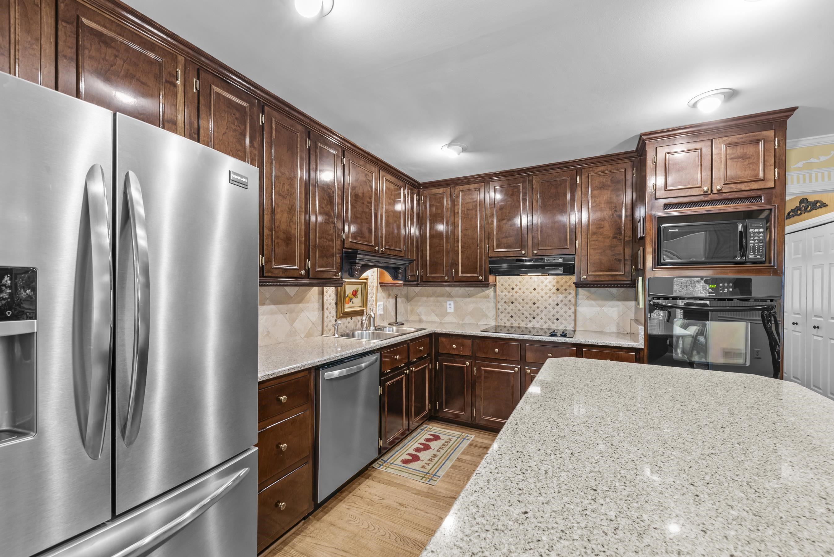 197 Southshore Road Property Photo 18
