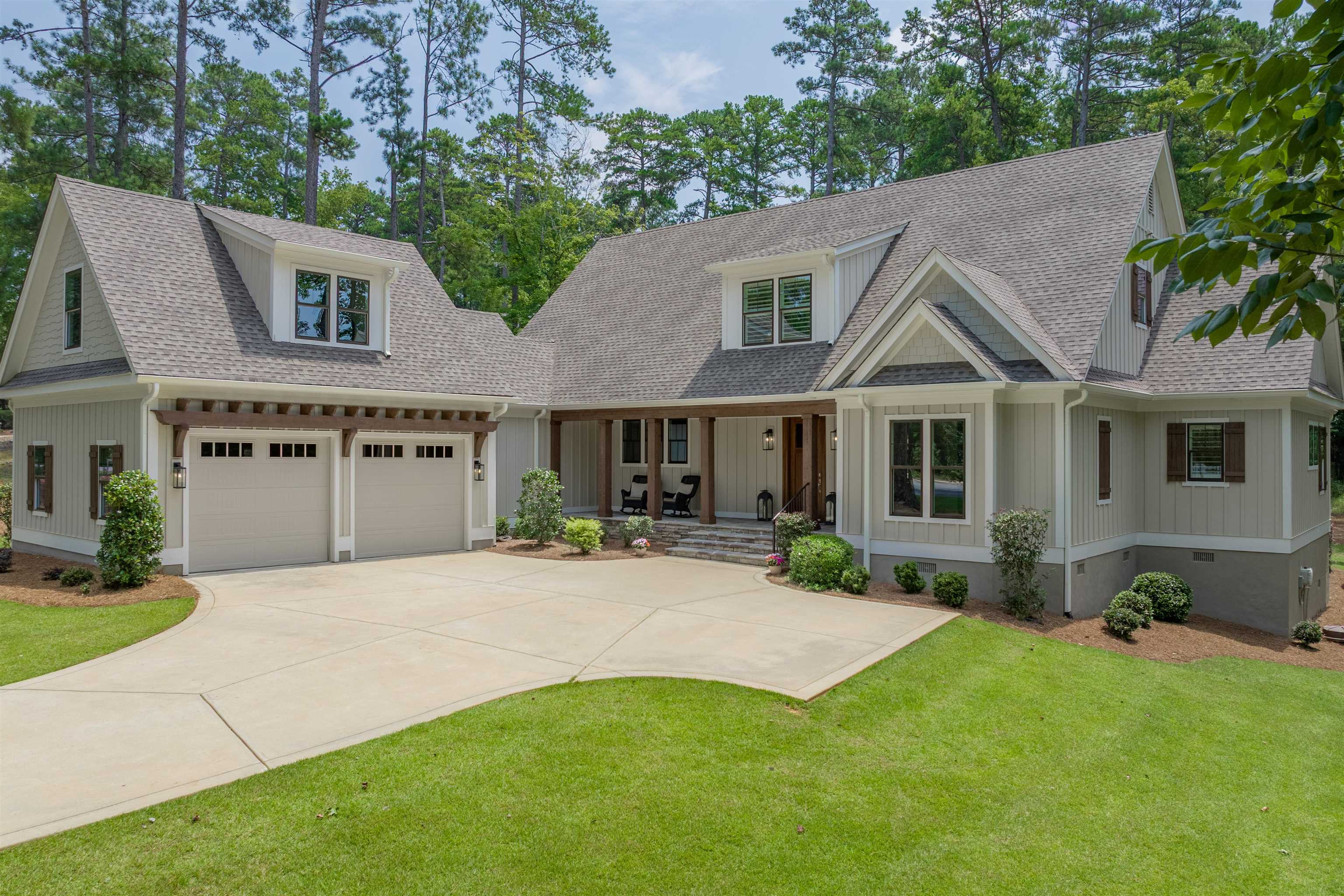 1010 Scull Shoals Drive Property Photo 1