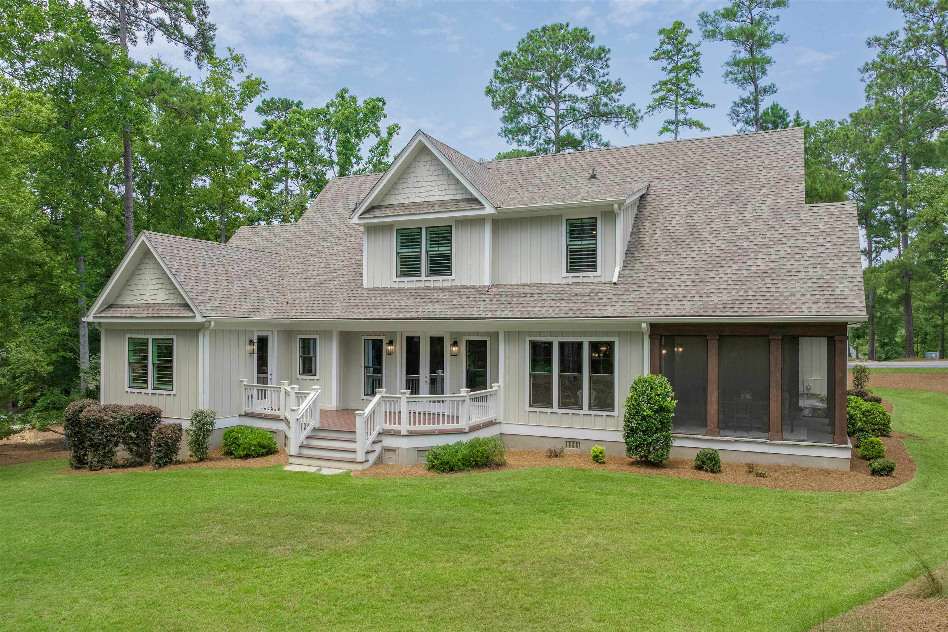 1010 Scull Shoals Drive Property Photo 2