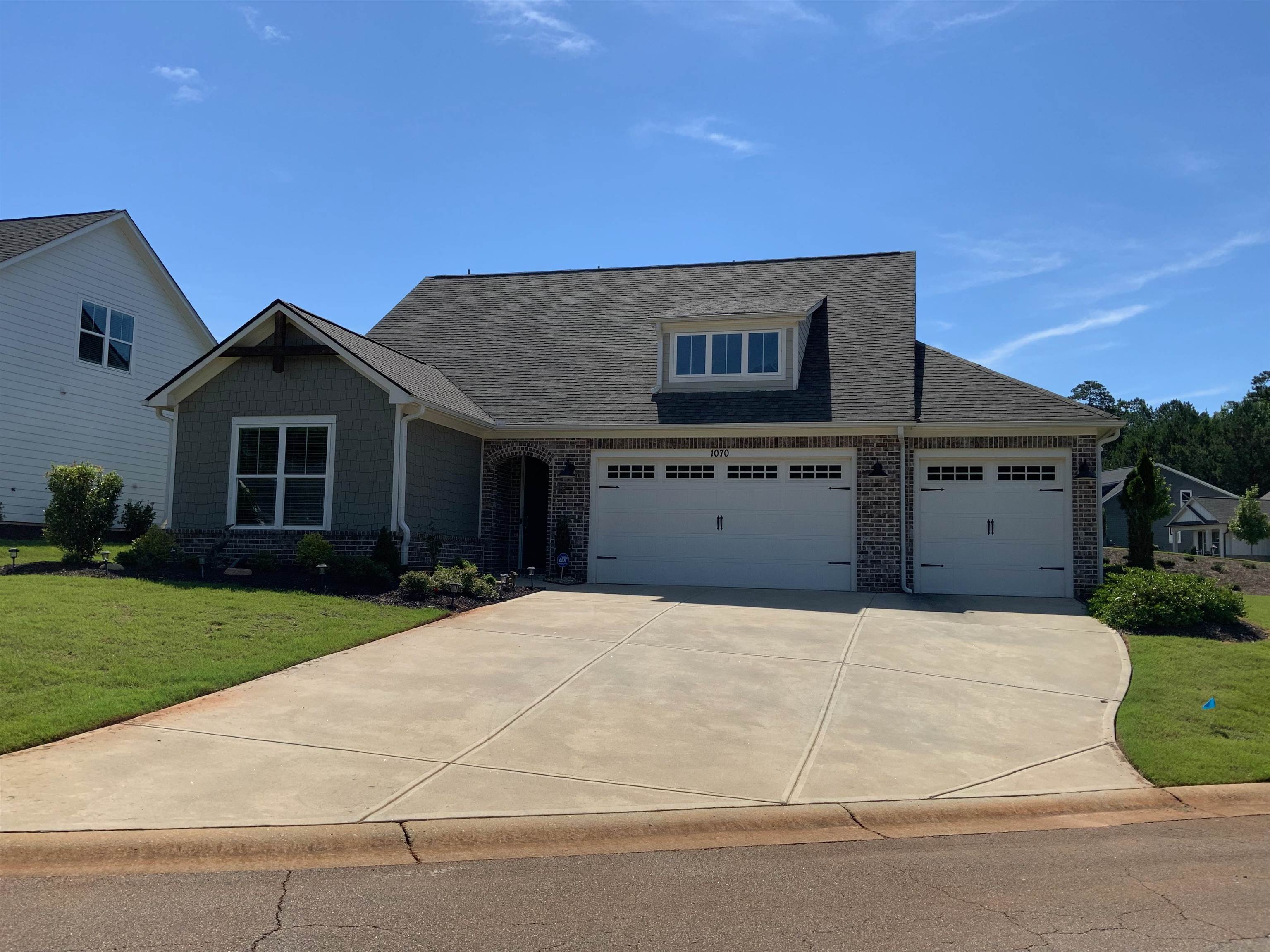 1070 PROVIDENCE LOOP Property Photo 1