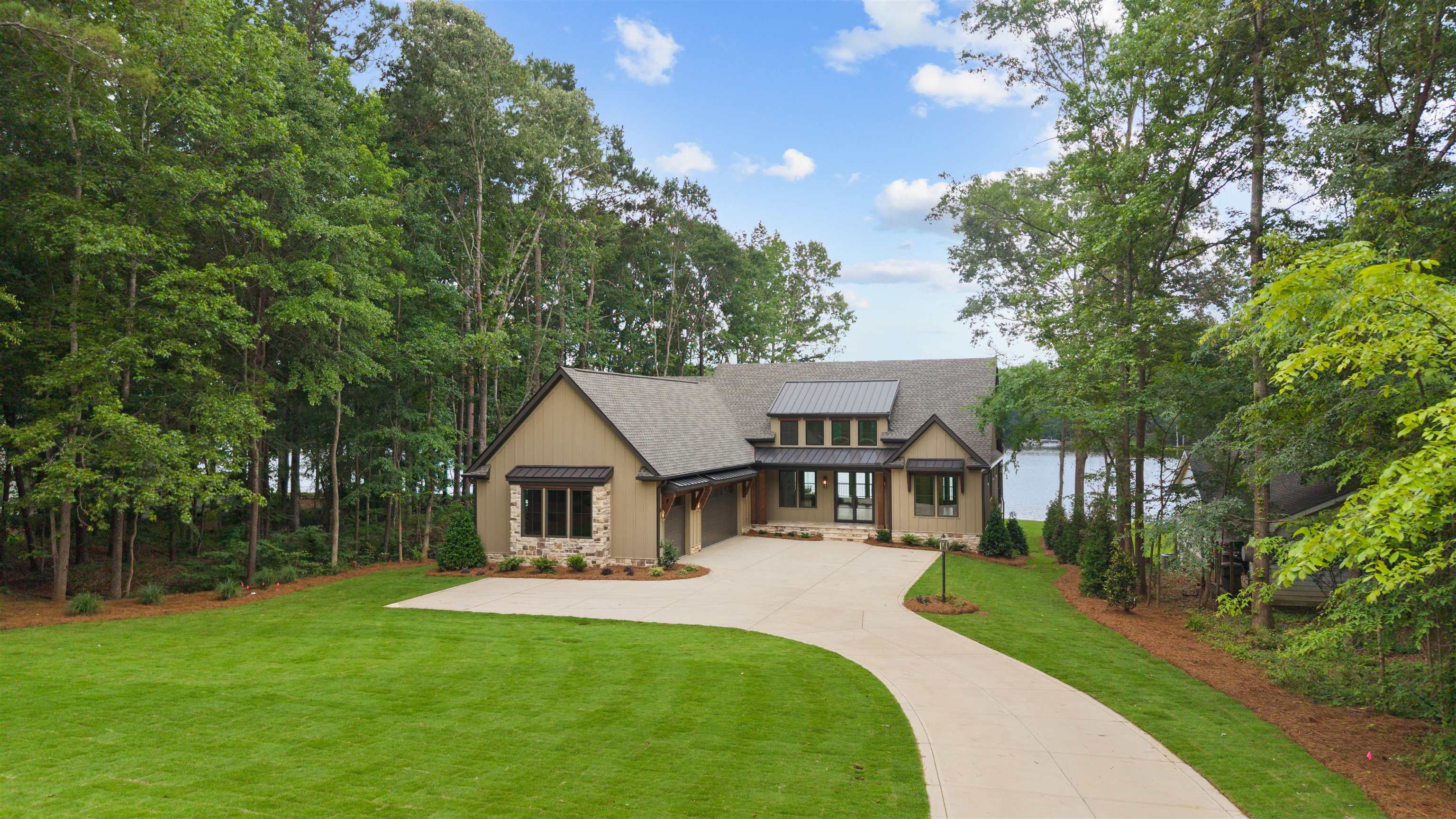 264 Loch Way Property Photo 8