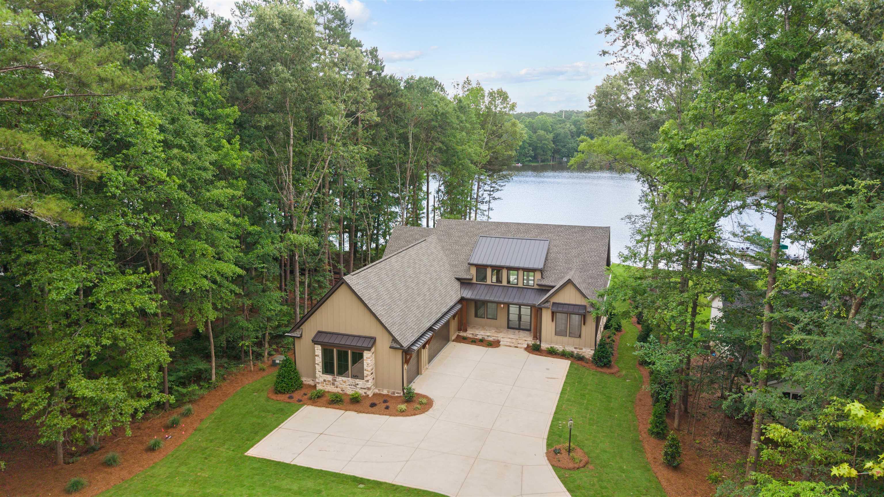 264 Loch Way Property Photo 9