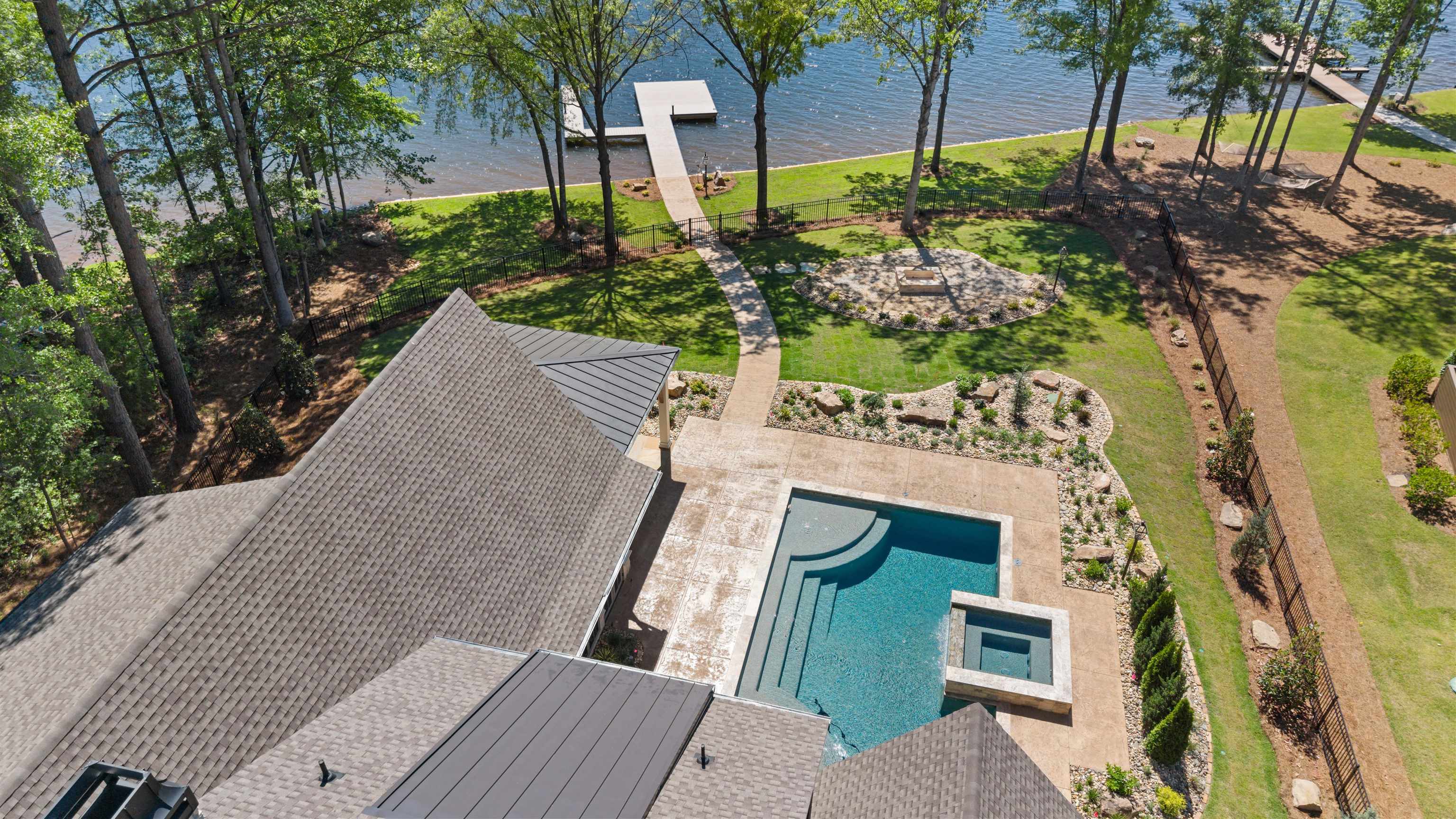 138 Phoenix Drive Property Photo 10