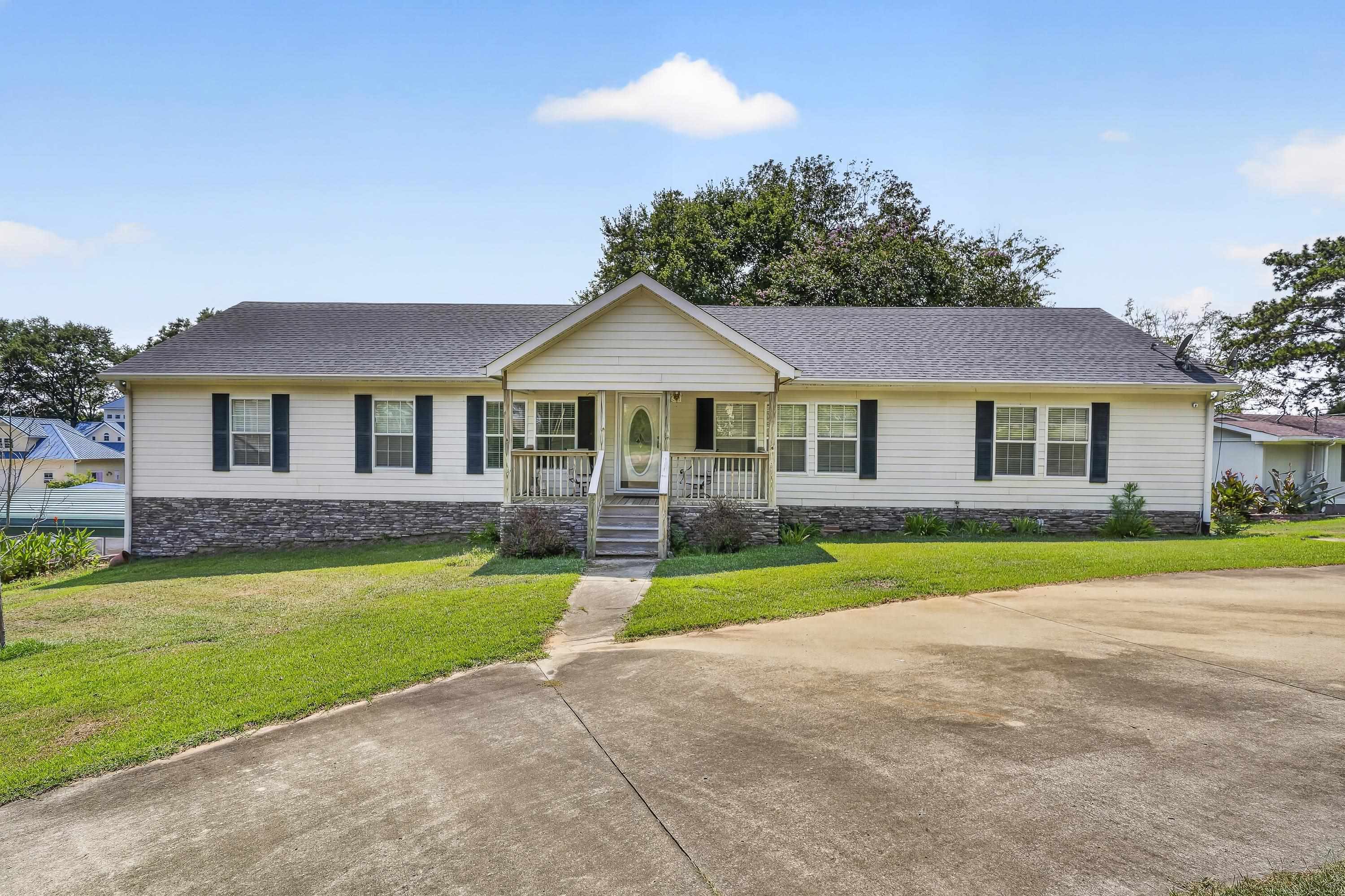 304B COLD BRANCH ROAD Property Photo 1