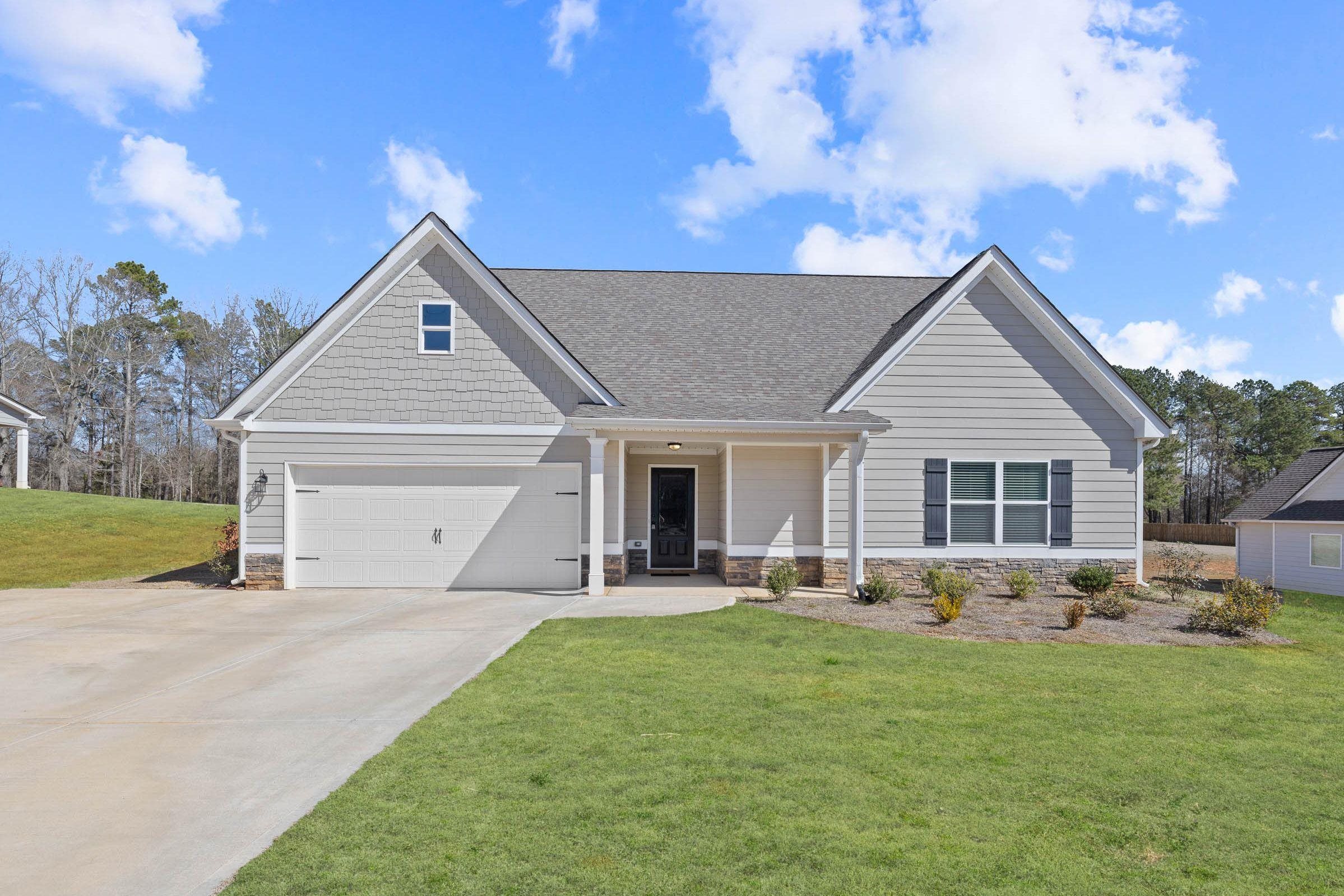 193 Loch Way Property Photo 1