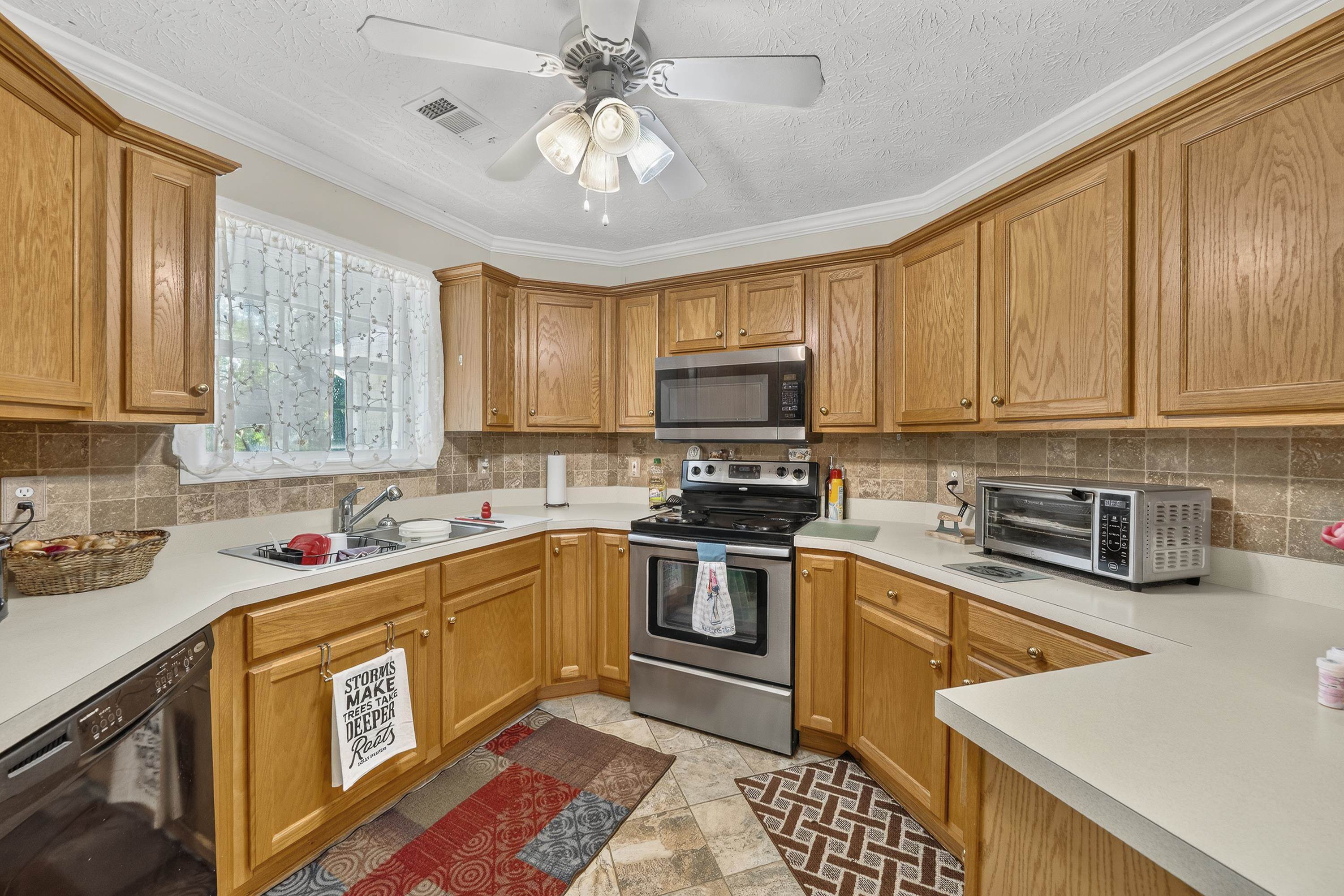199 Harbor Drive Property Photo 16