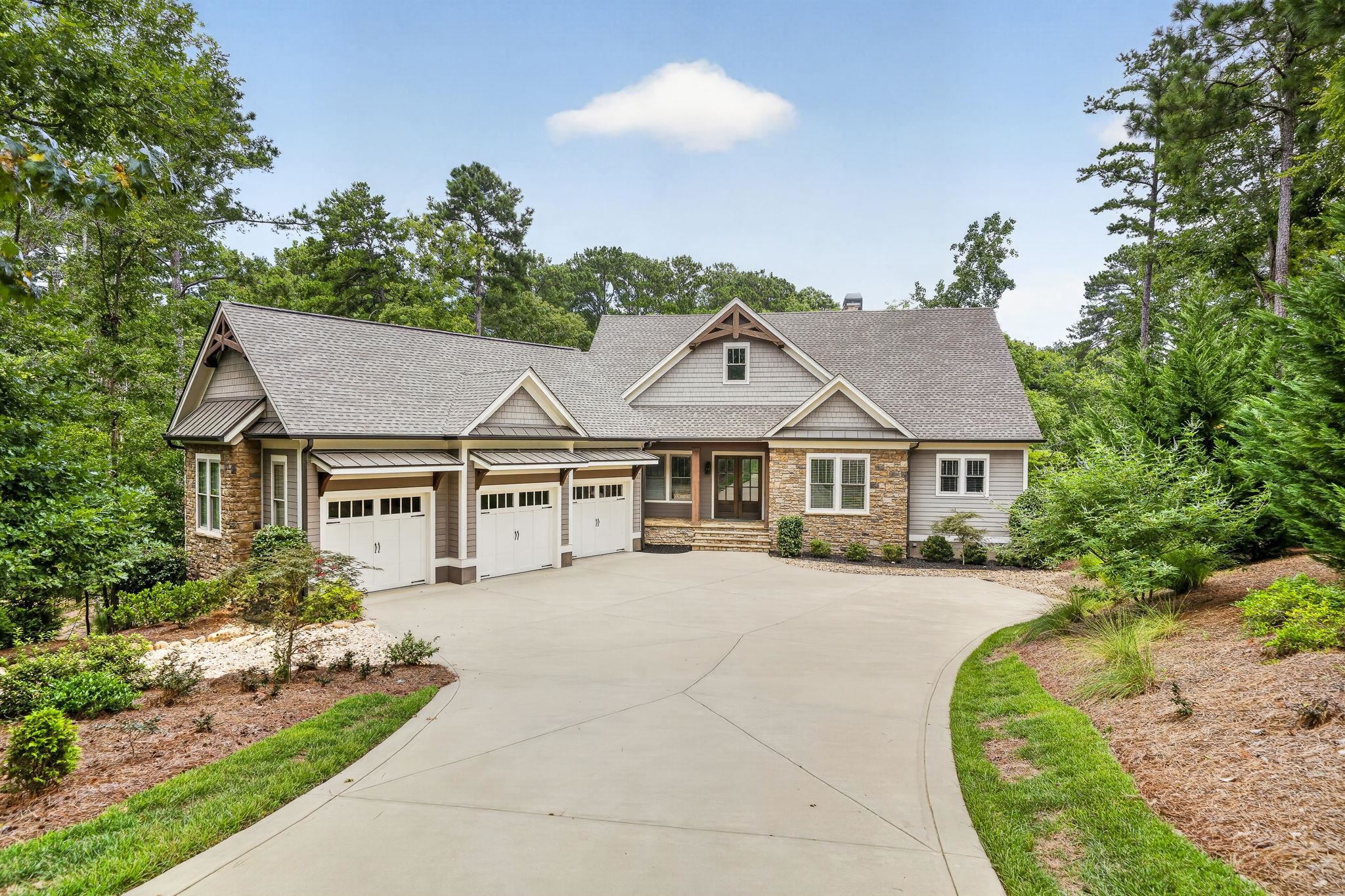 1190 SUGAR RUN Property Photo 1