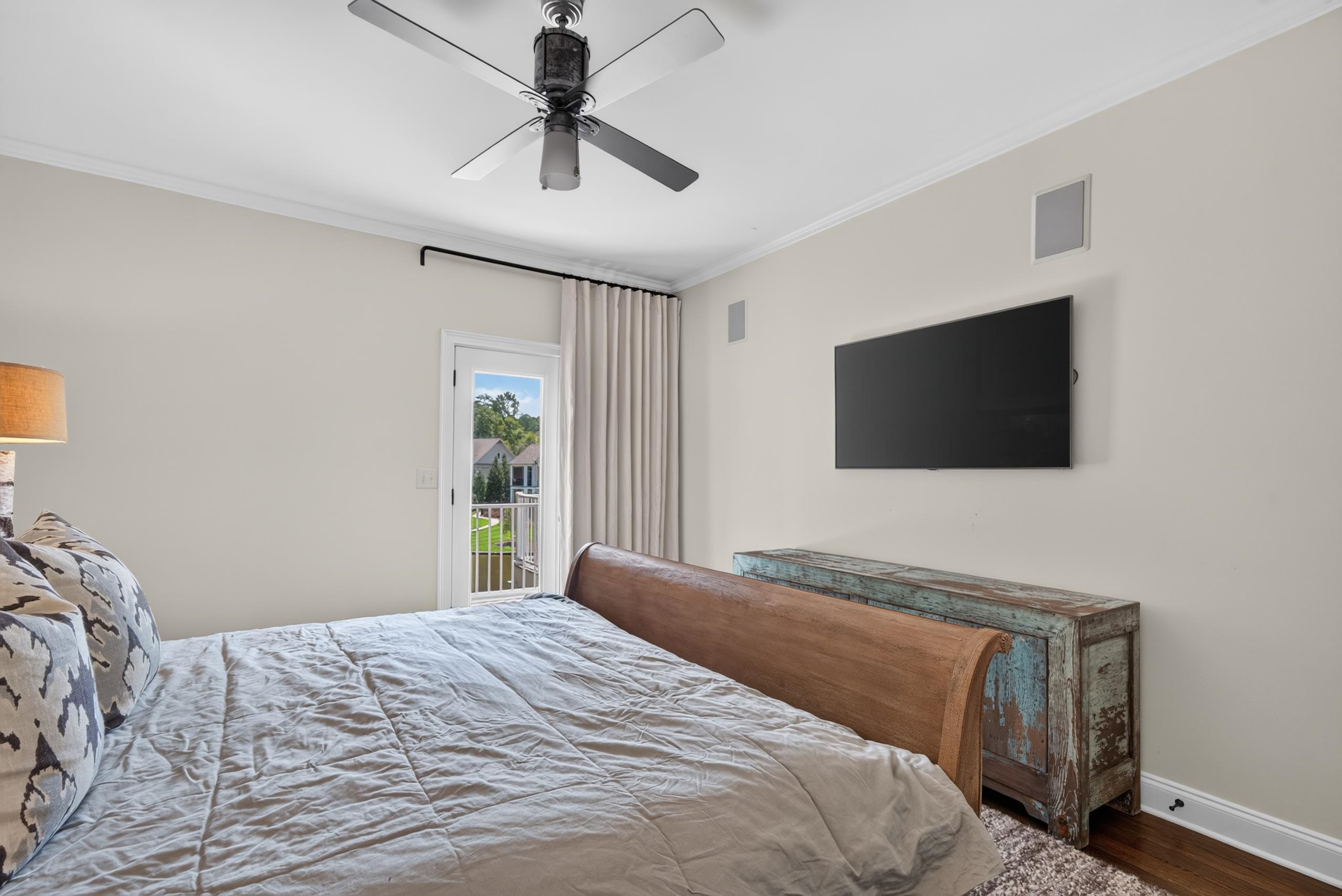 1001 Kingsford Way Property Photo 27