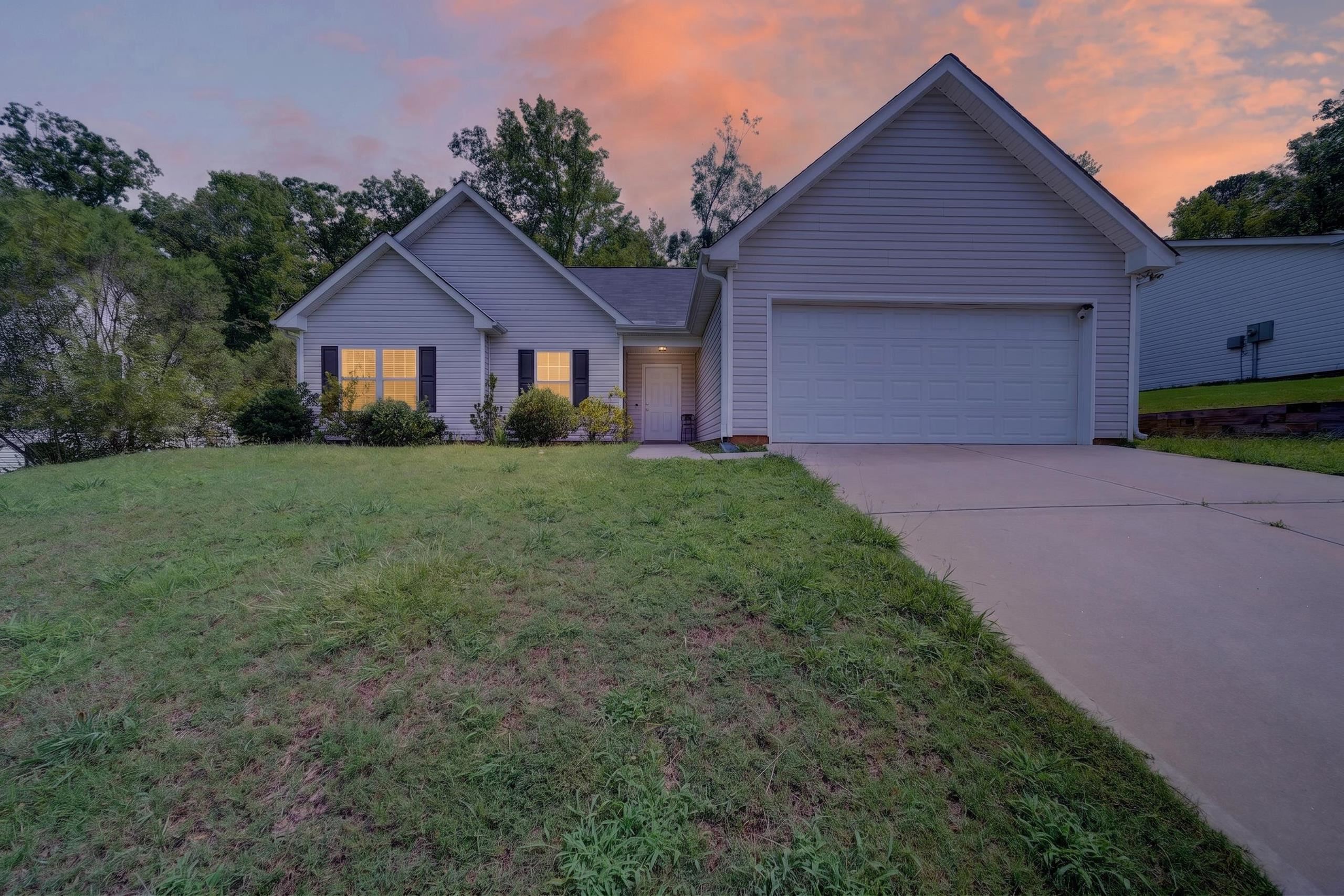 134 Misty Grove Property Photo 1