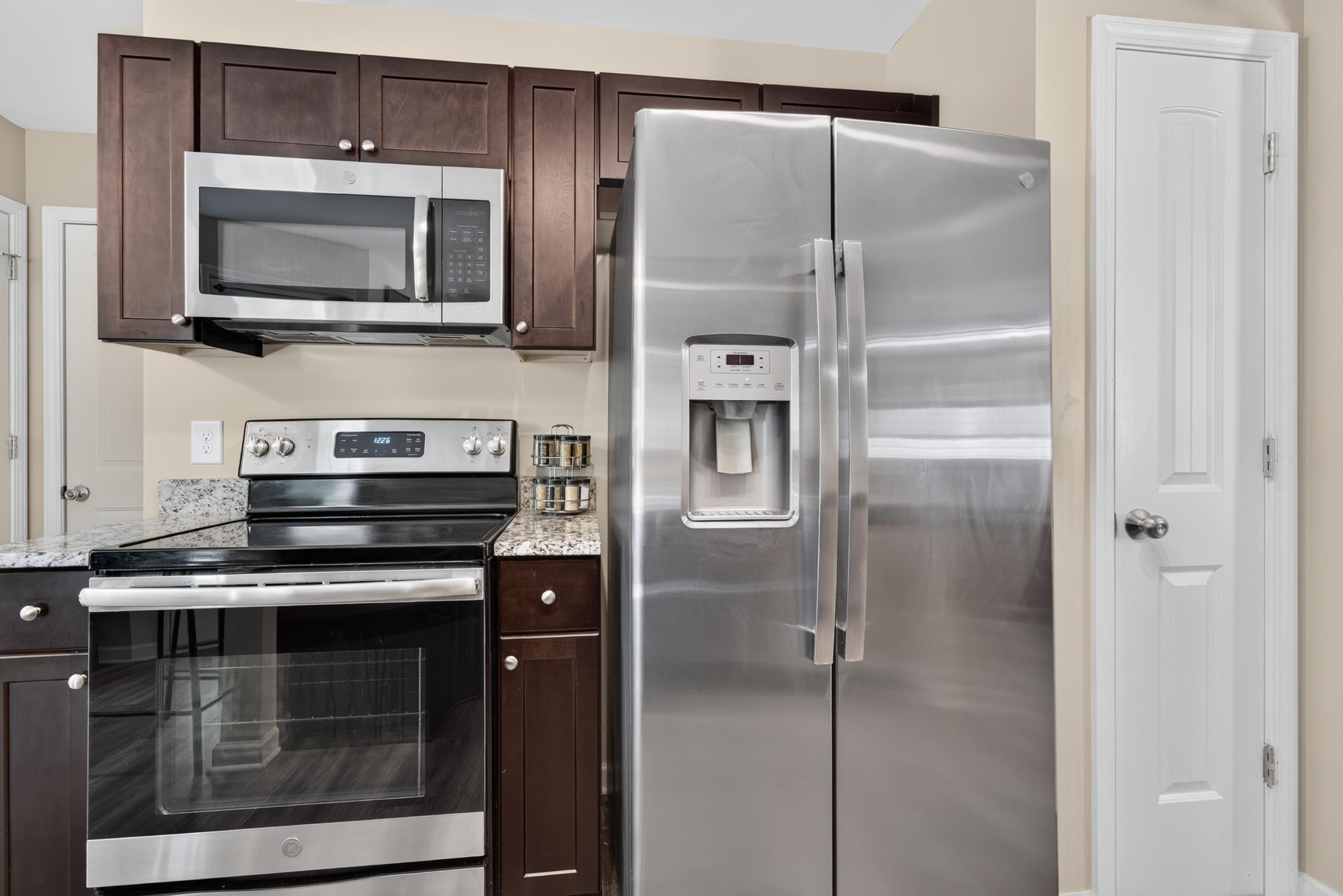 134 Misty Grove Property Photo 12