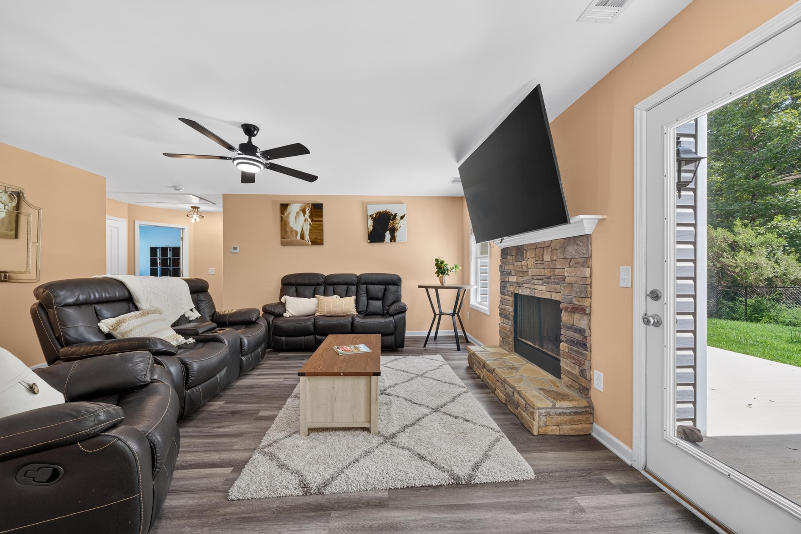 134 Misty Grove Property Photo 18